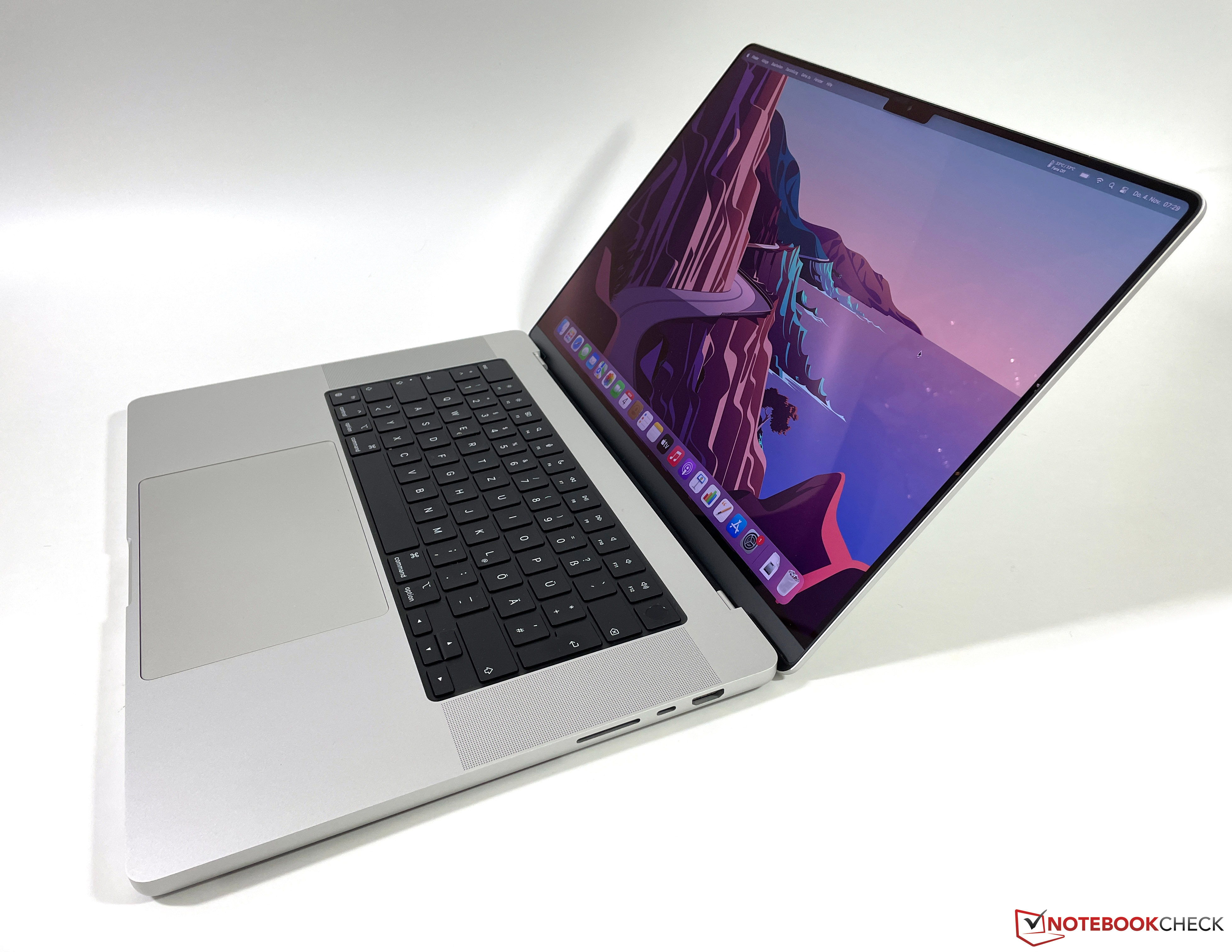 M1 Macbook Pro 2021 16インチ 1To 32Gb