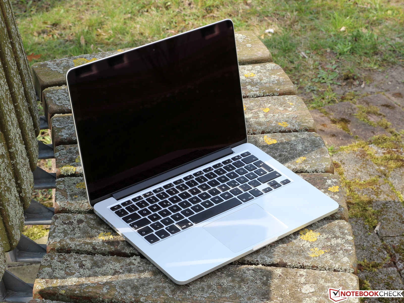 Apple MacBook Pro Retina 13 (Early 2015) Notebook Review 