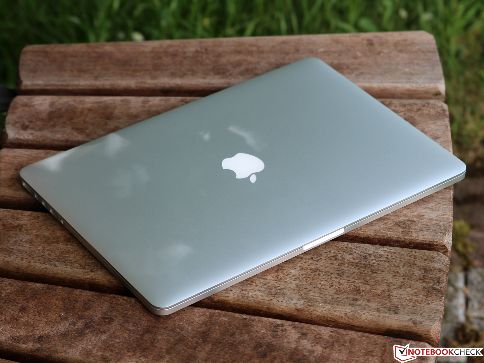 Apple MacBook Pro Retina 15 (Mid 2015) Review - NotebookCheck.net
