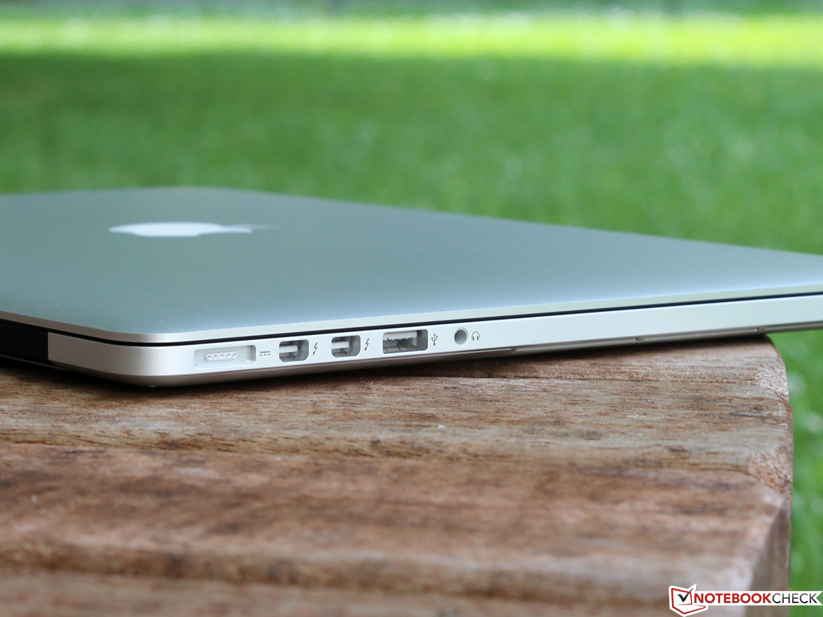 Apple Macbook Pro Retina 15 Mid 2015 Review Notebookcheck Net Reviews