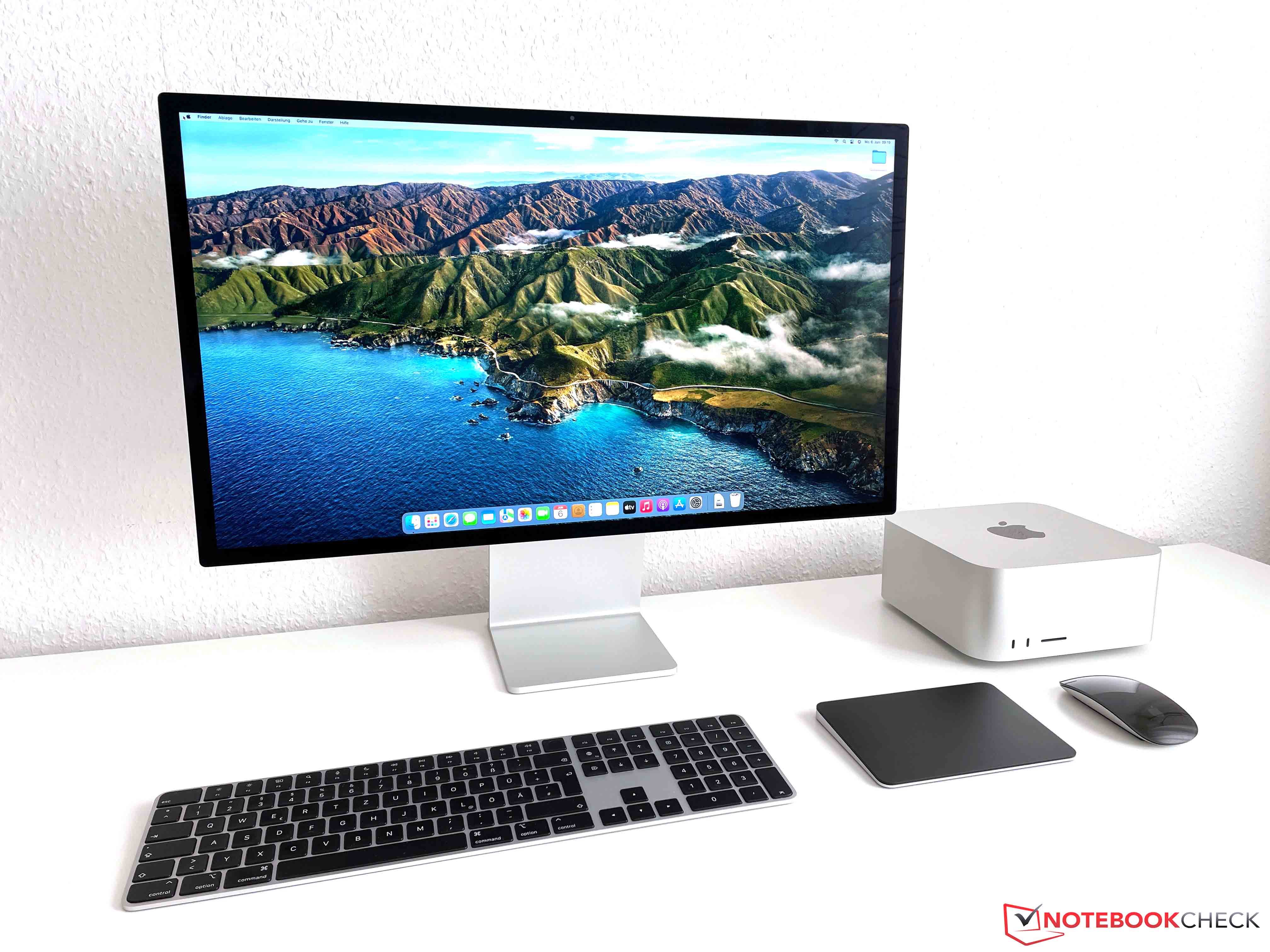 Apple Mac Studio Is a Pricey Desktop PC for Power Users