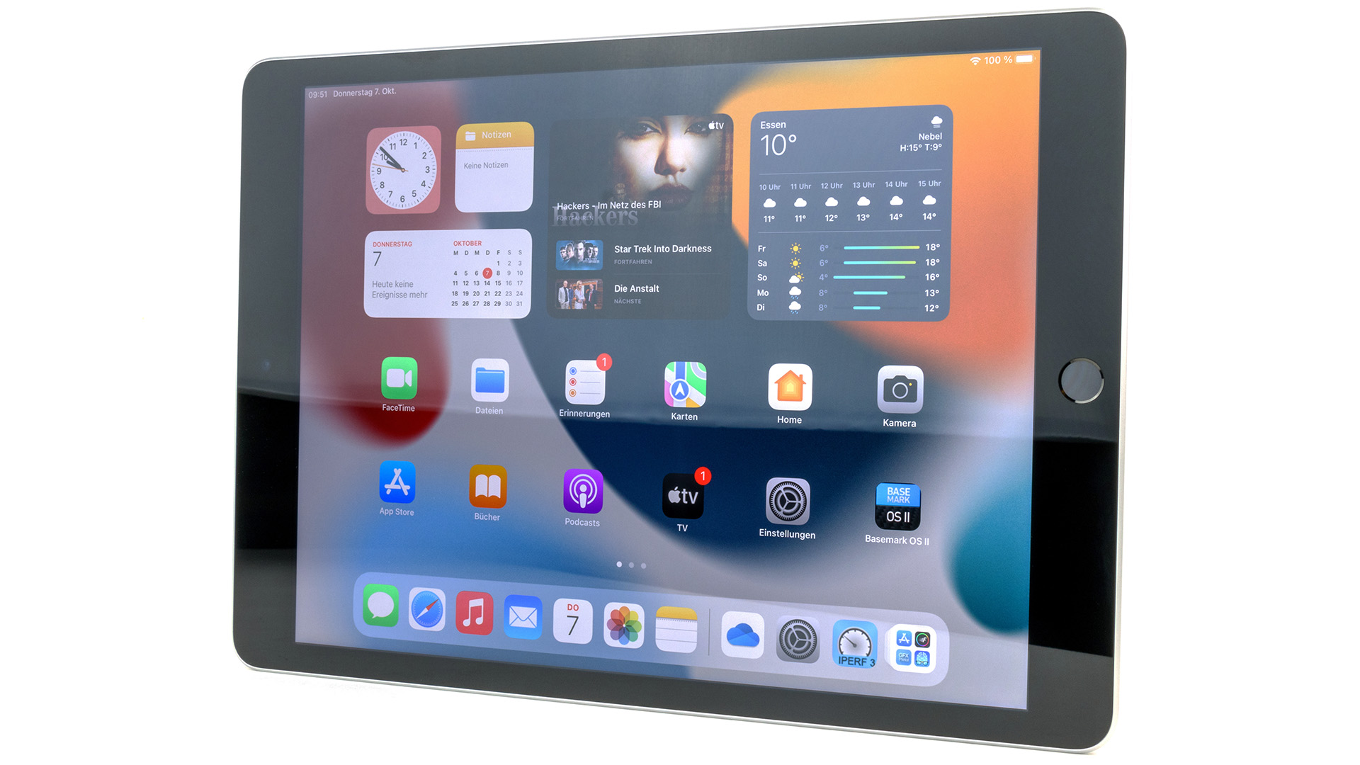 tung Akvarium vi 2021 Apple iPad 10.2 (9th Gen) review: Subtle improvements for the most  affordable Apple tablet - NotebookCheck.net Reviews