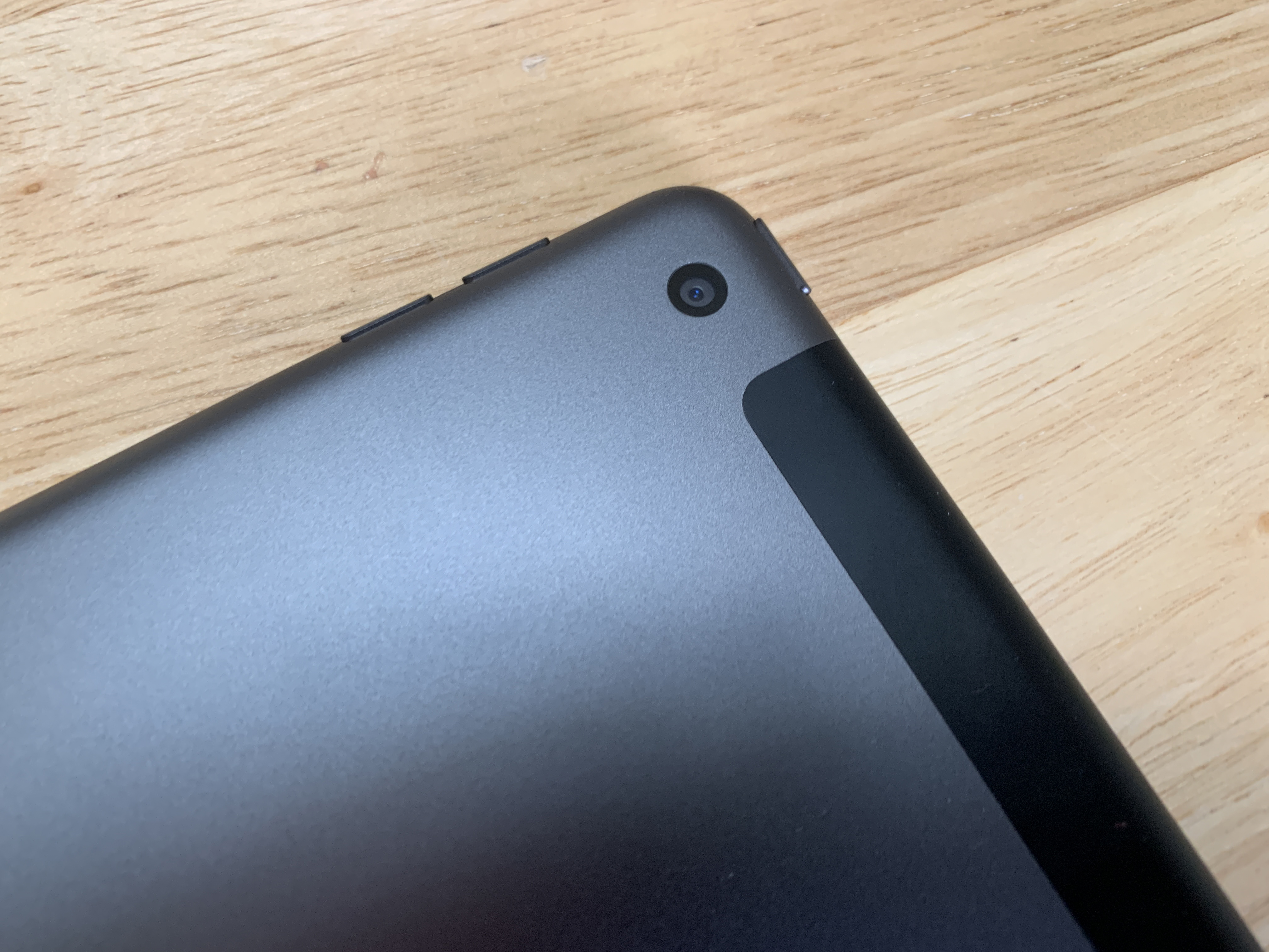 Apple Ipad 7 19 Tablet Review Small Changes With A Big Impact Notebookcheck Net Reviews