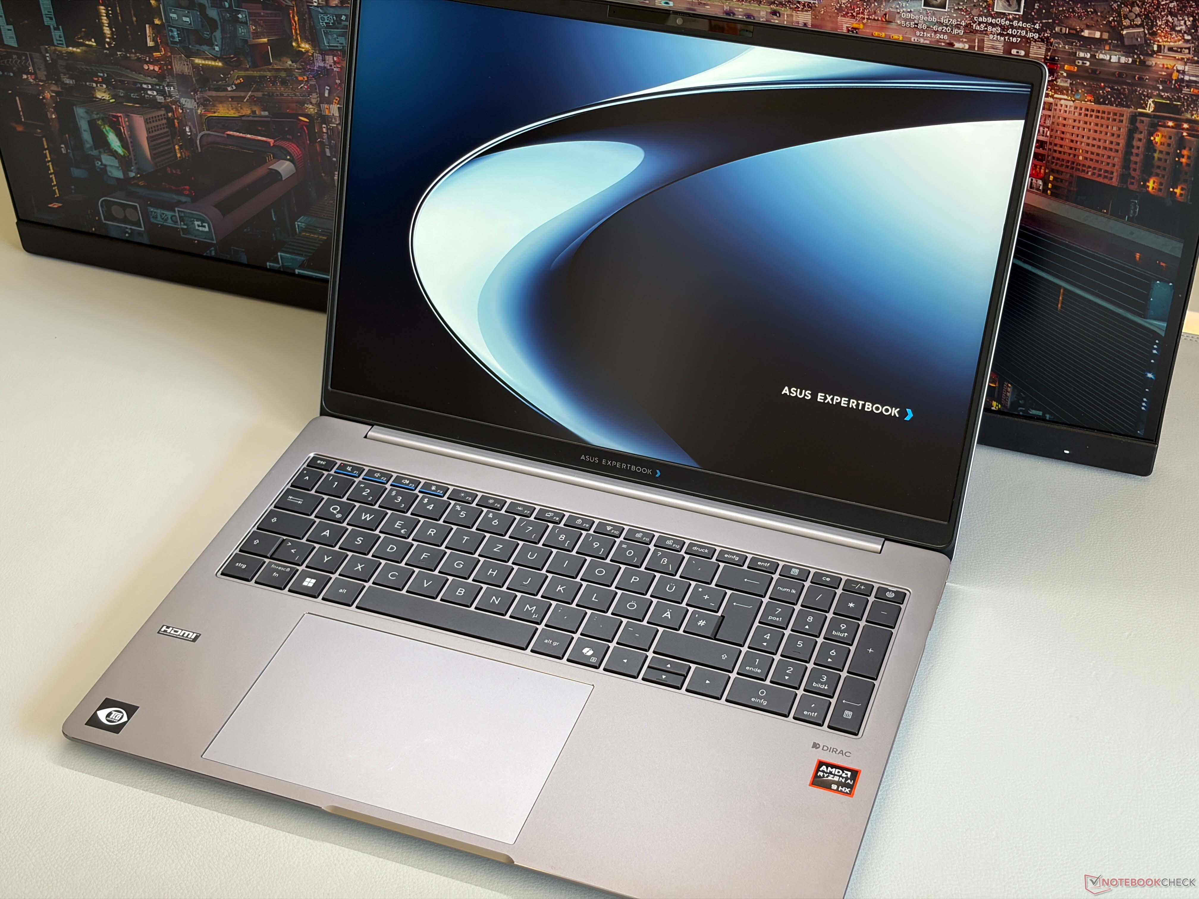 The matte 144 Hz IPS display of the Asus ExpertBook PM5 G2 is perfect for work