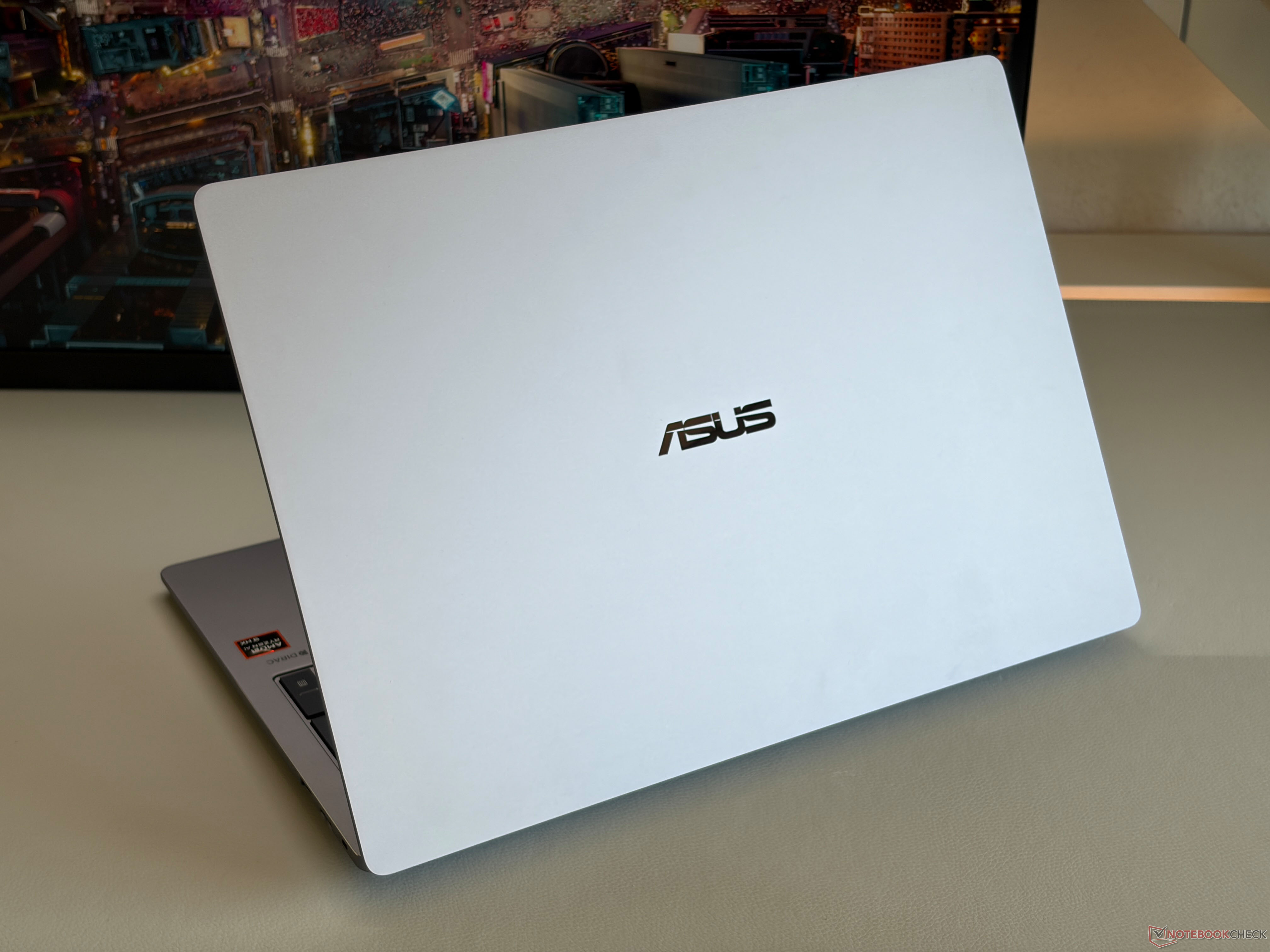 Review verdict for the Asus ExpertBook PM5 G2 - Strong performance with minor flaws