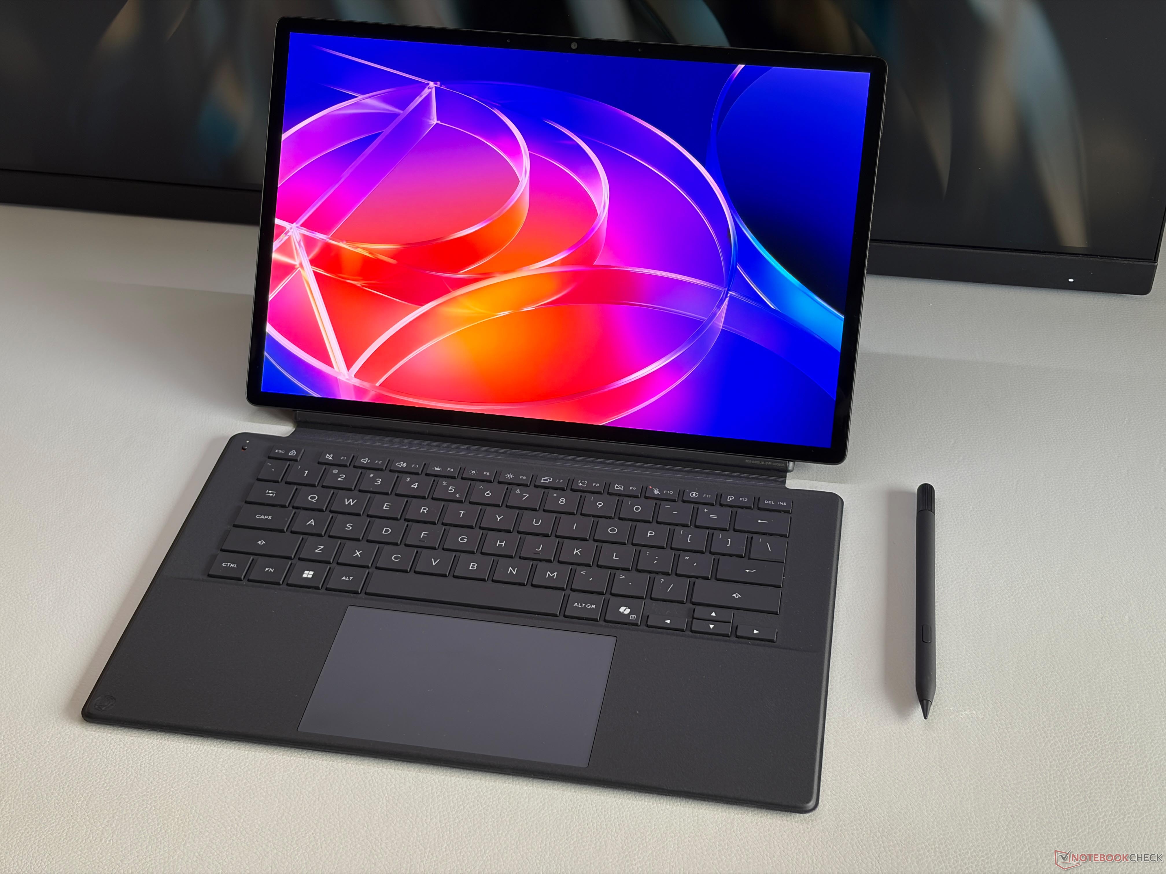 The OLED touchscreen in the Asus ProArt PZ14 is gorgeous without a grainy image