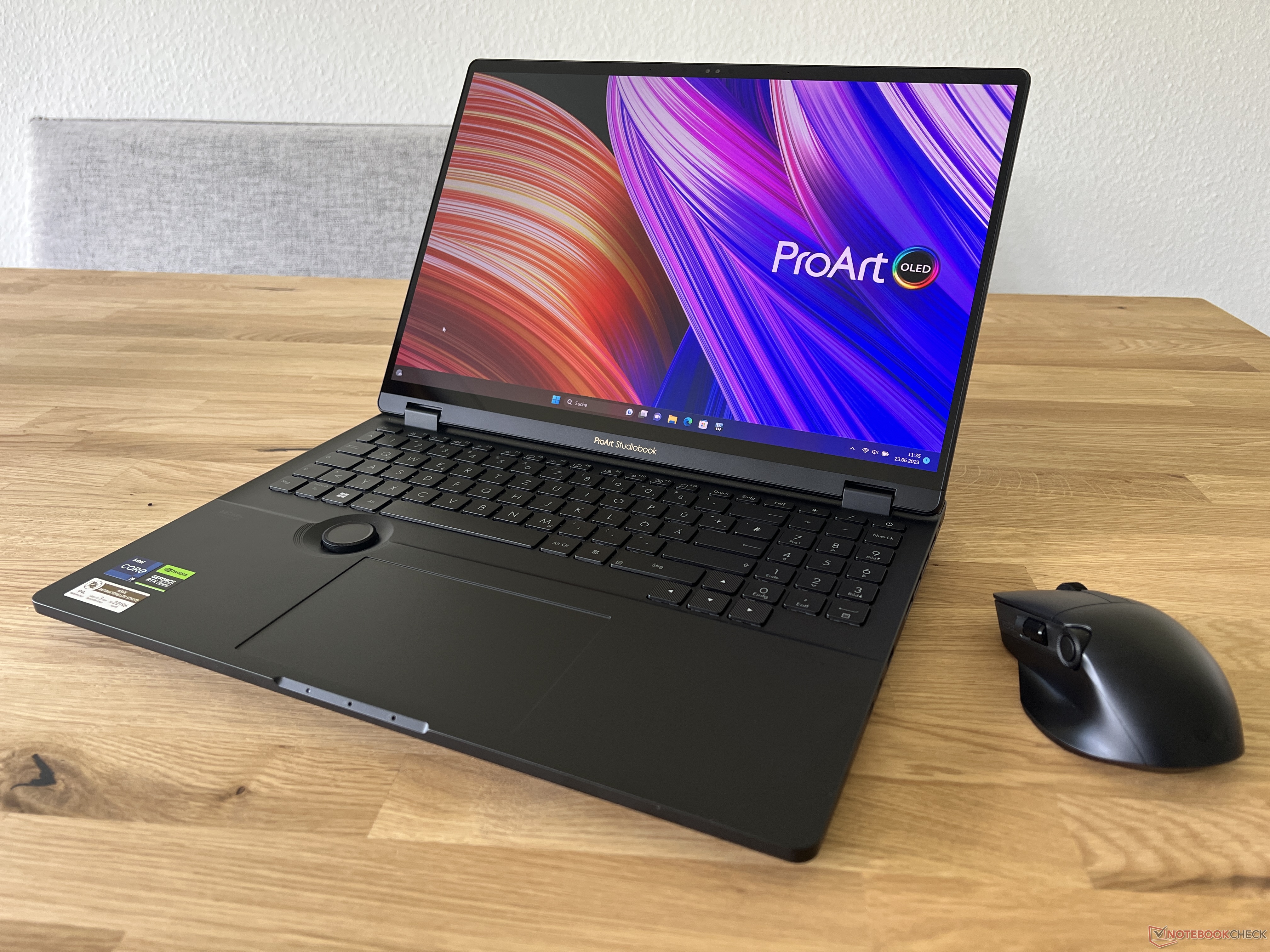 ASUS ProArt StudioBook 16 OLED Review - Create and play with