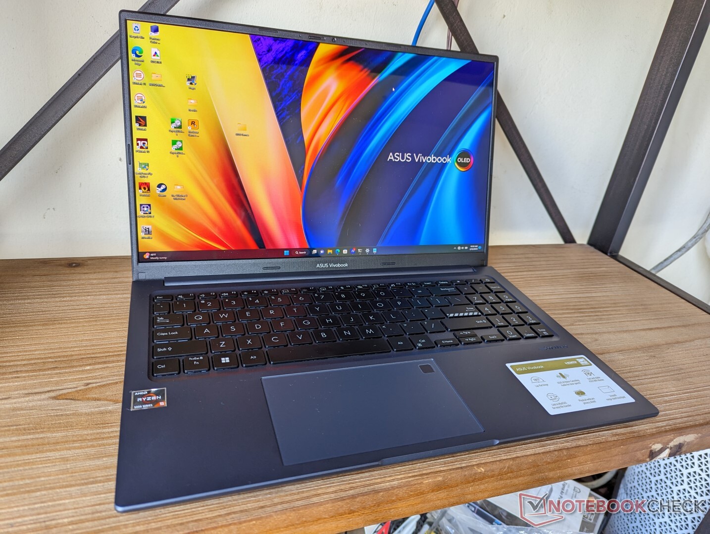 Ordinateur portable ASUS Vivobook 15, écran FHD de 15,6 po (1920 x 1080),  processeur Intel