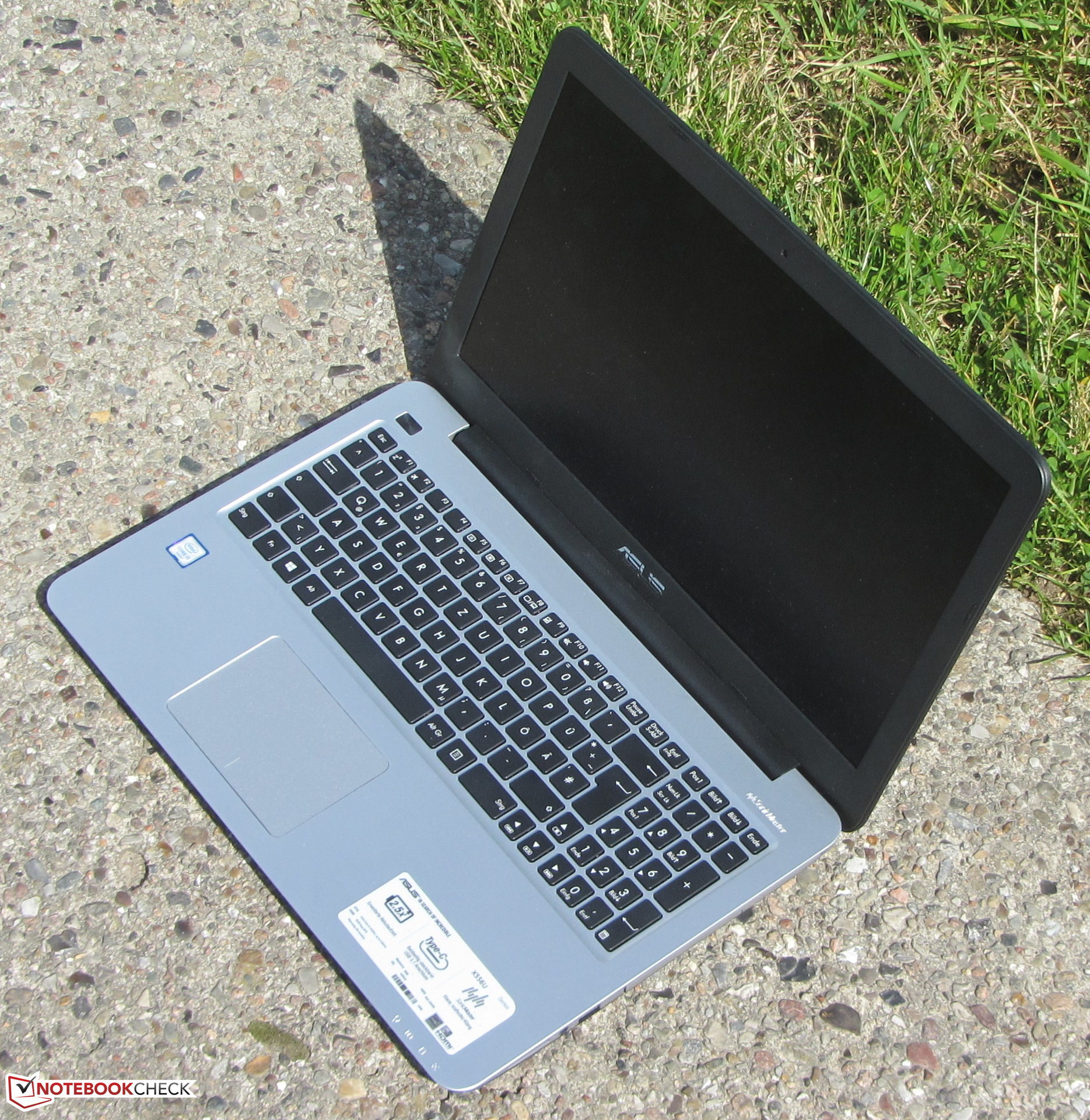 çekicilik Barış Ulaşın  Asus VivoBook X556UQ-XO076T Notebook Review - NotebookCheck.net Reviews