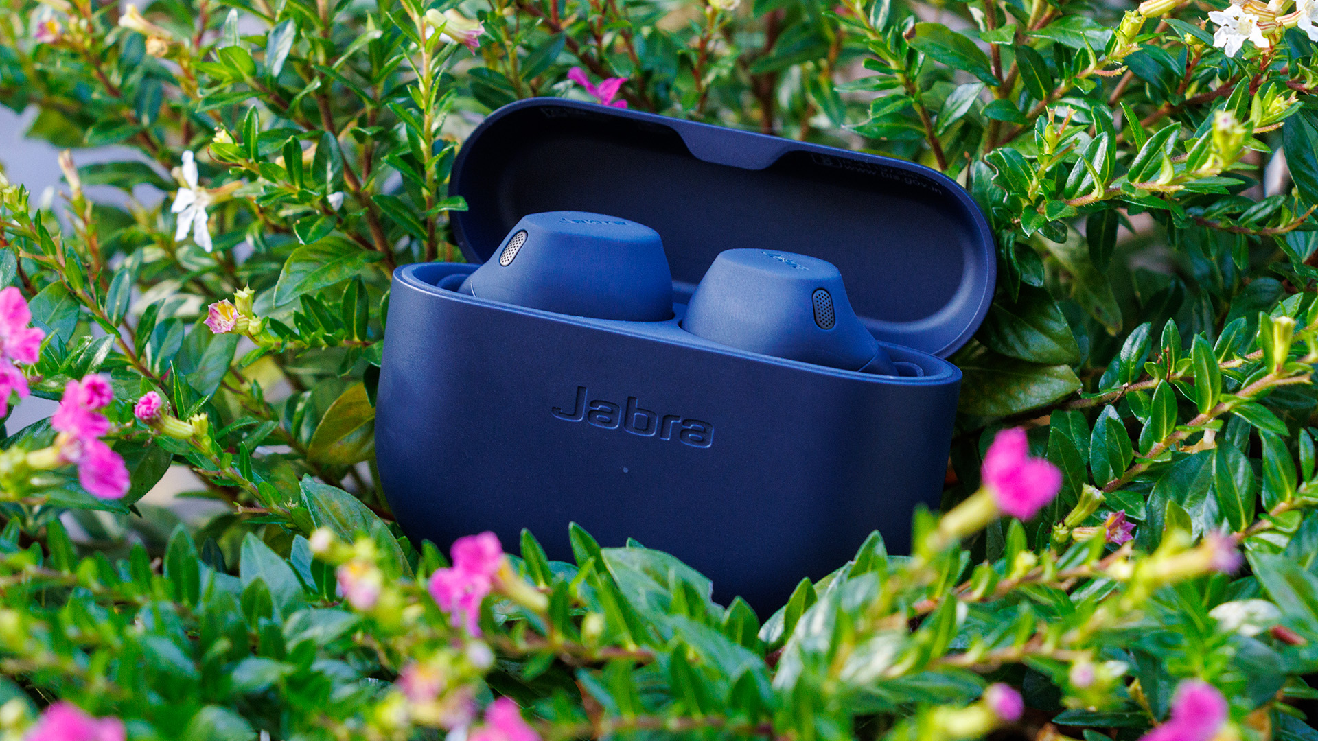 Jabra Elite 8 Active review Rugged inears with a full sound Reviews