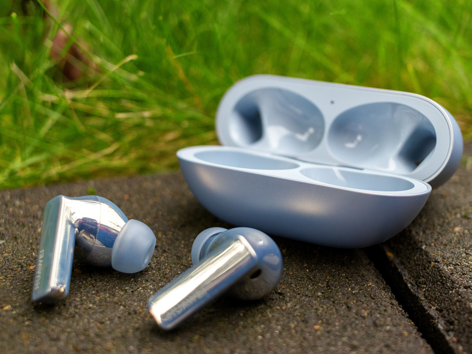 Samsung galaxy buds pro vs huawei freebuds pro best sale