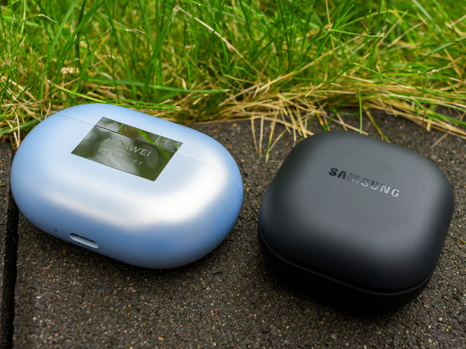 Huawei earbuds deals vs samsung earbuds