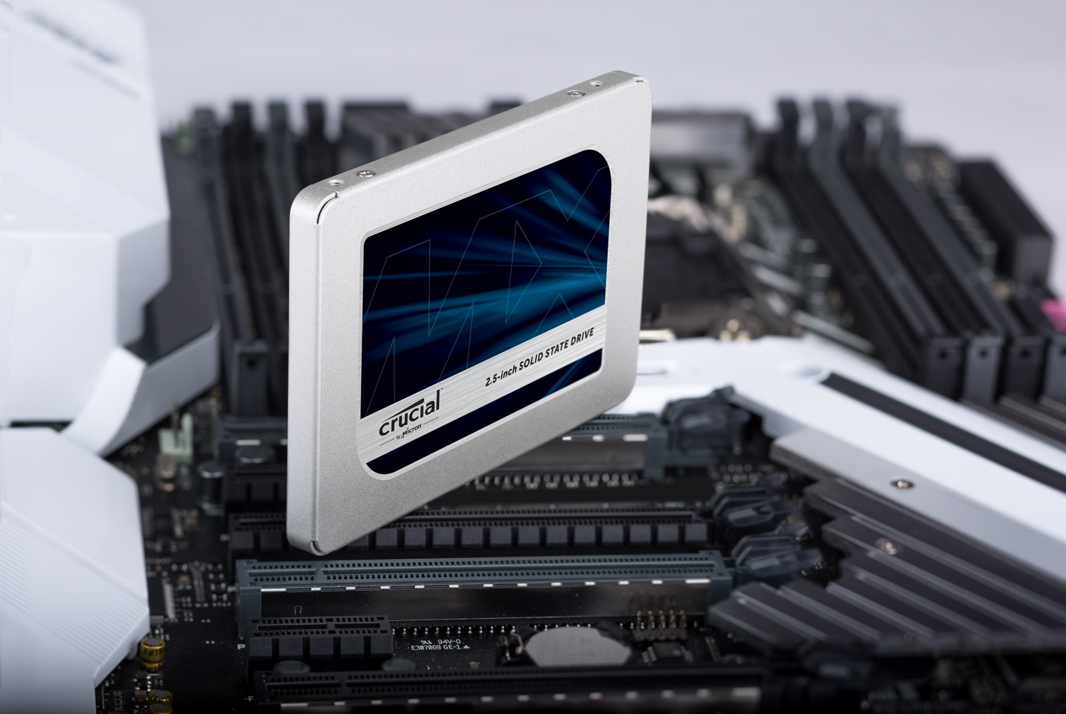 Crucial MX500 4TB review - SATA SSD with an extreme amount of