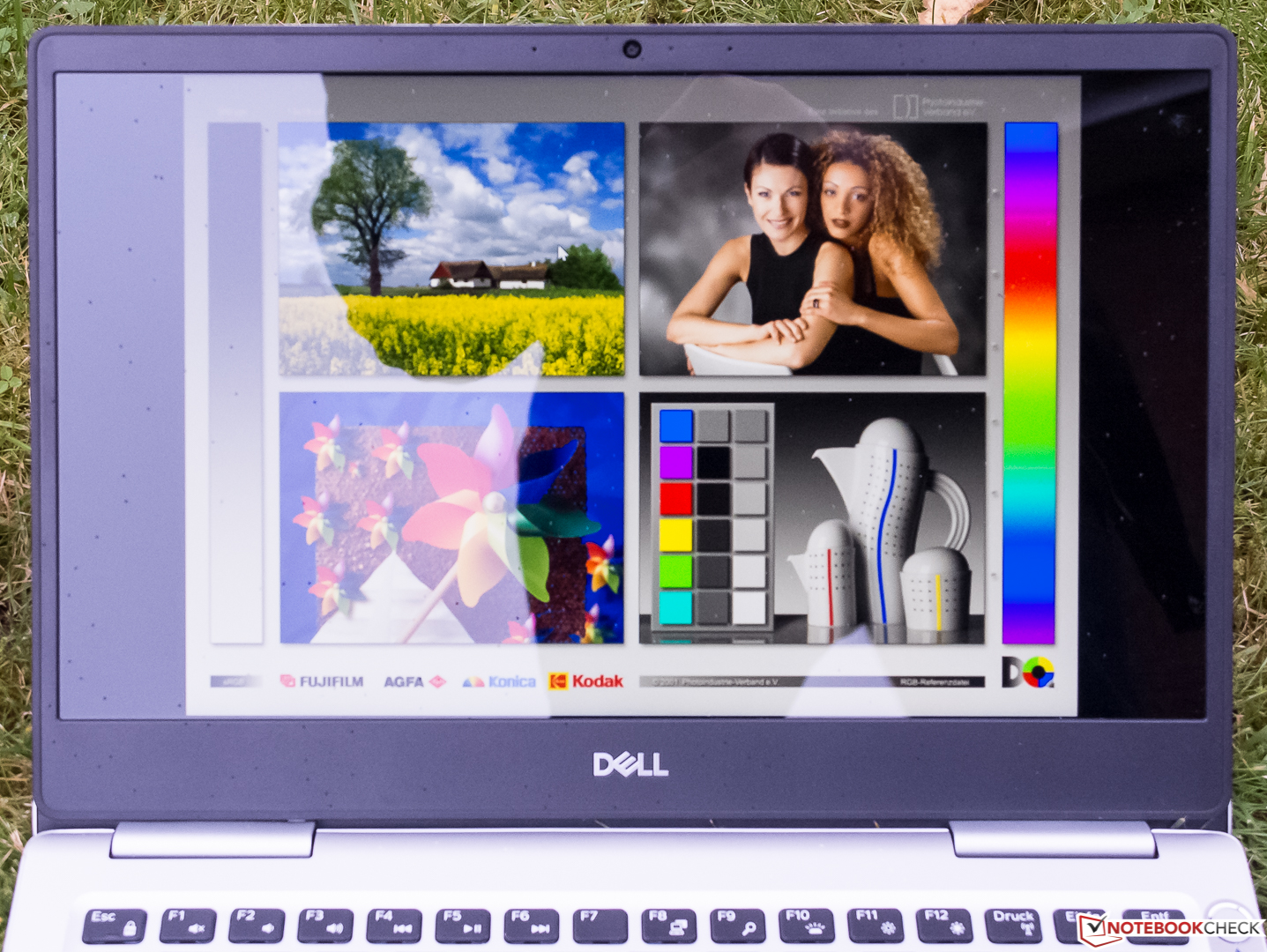Dell Inspiron 13 7370 (i5-8250U) Laptop Review - NotebookCheck.net Reviews