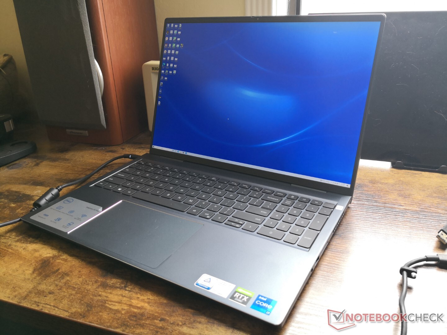 Almost an XPS 16: Dell Inspiron 16 Plus 7610 laptop review ...