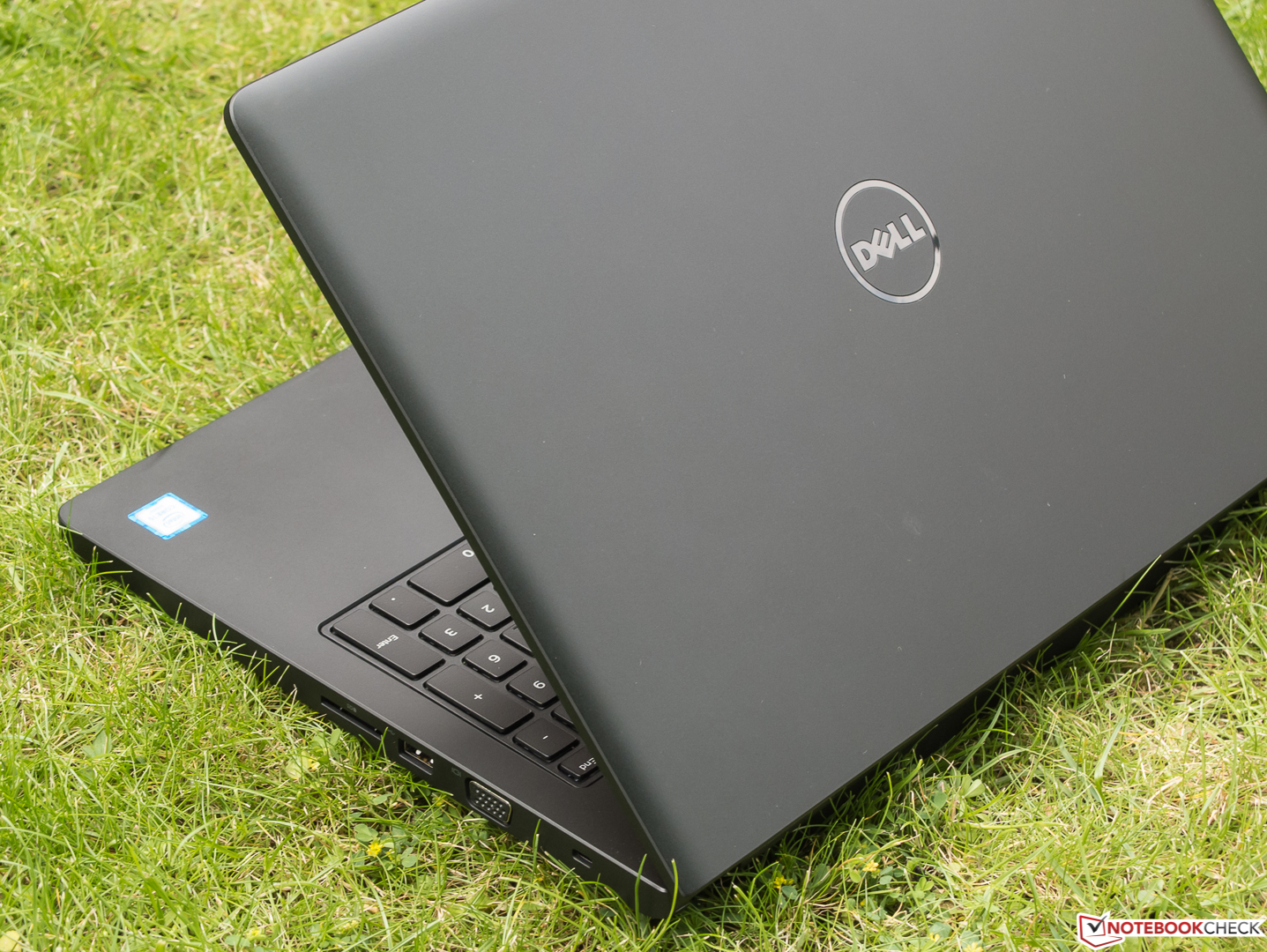 Dell Latitude 15 3570 Notebook Review - NotebookCheck.net Reviews