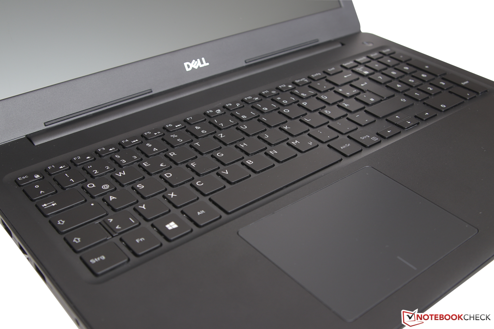 Dell Latitude 3590 review Office laptop with major flaws