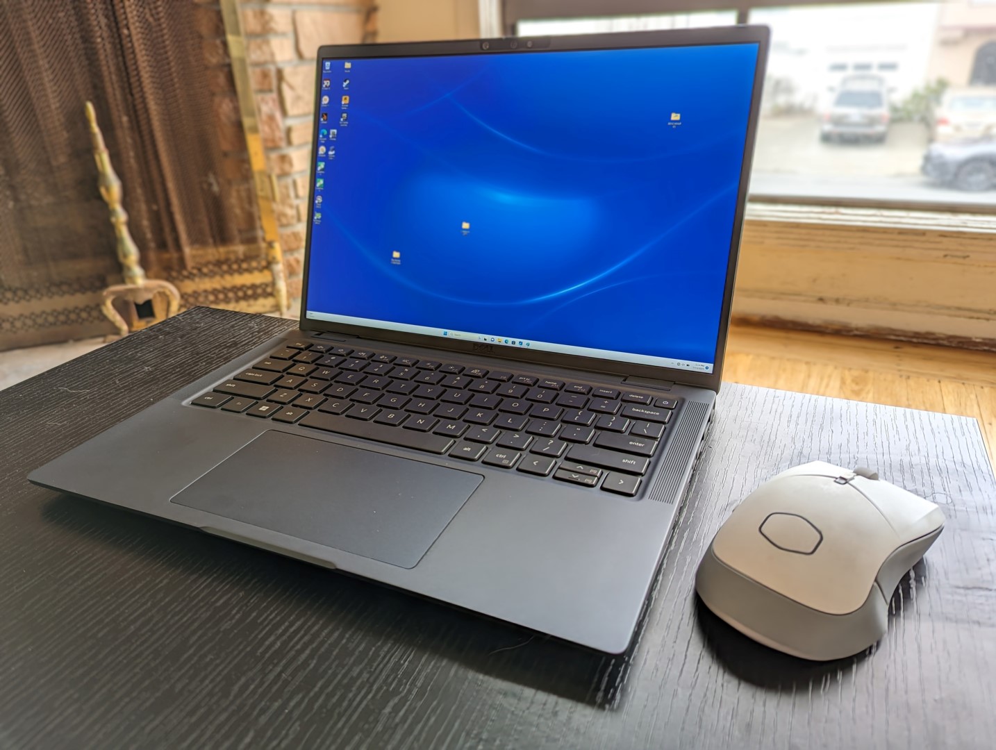 dell-latitude-7440-laptop-review-beating-the-latitude-9440-in-some-key
