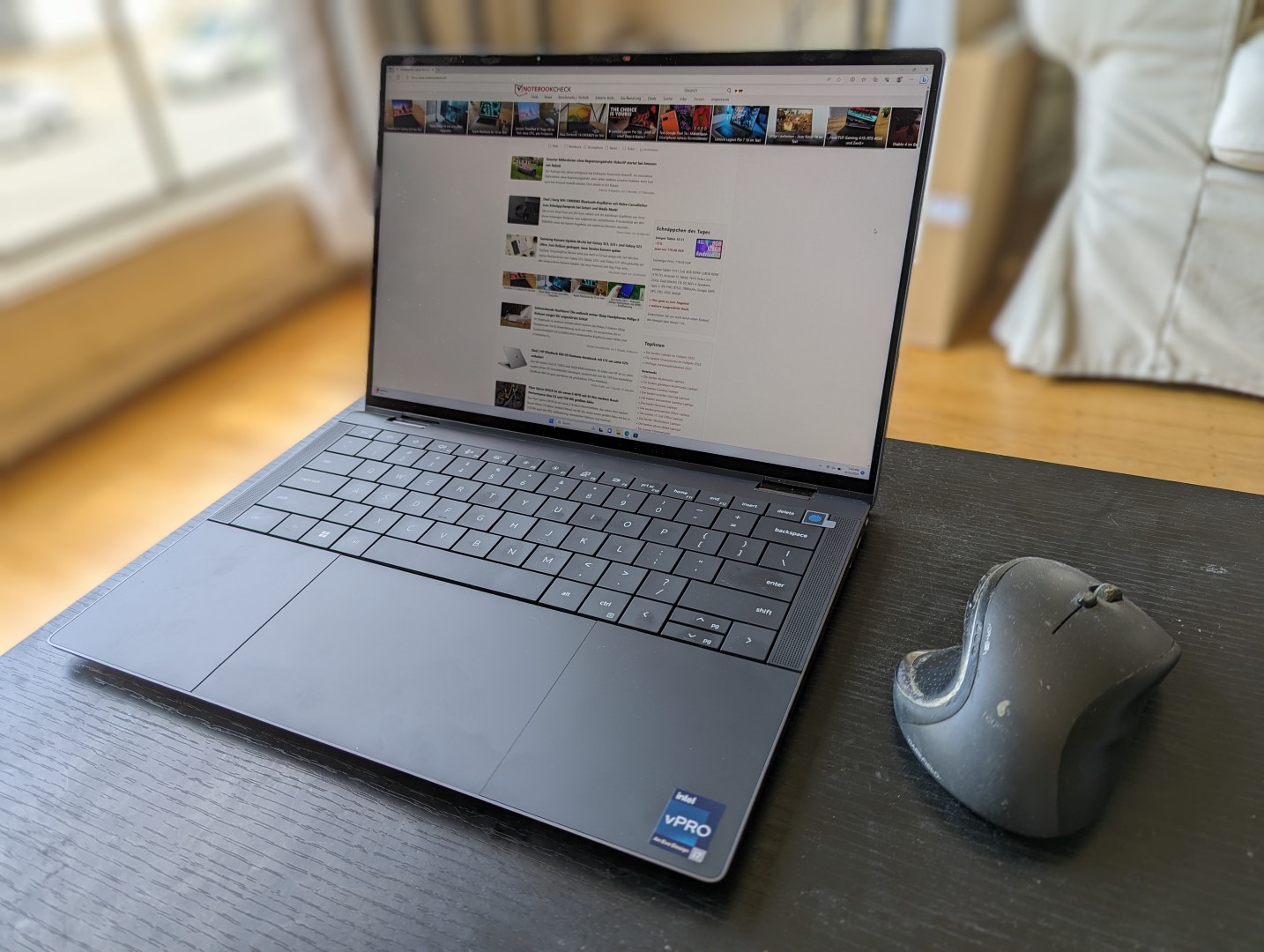 Dell Inspiron 1470 -  External Reviews