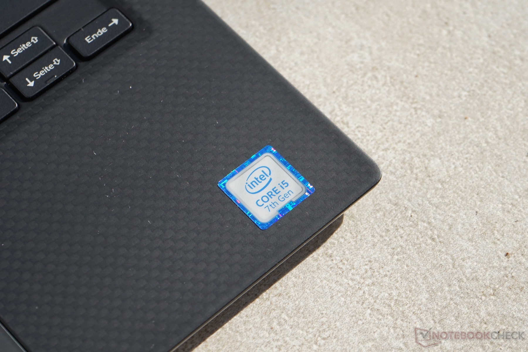 Dell XPS 13 9360 (FHD, i7, Iris) Laptop Review - NotebookCheck.net 