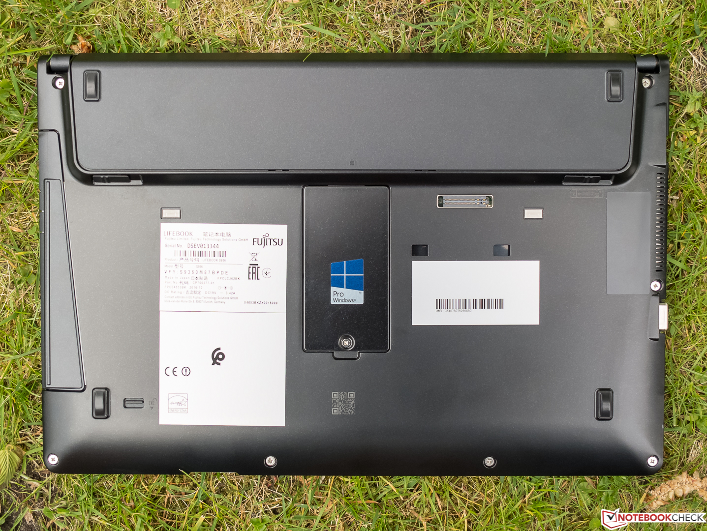 Fujitsu Lifebook S936 (6600U, 512 GB) PalmSecure Laptop Review 