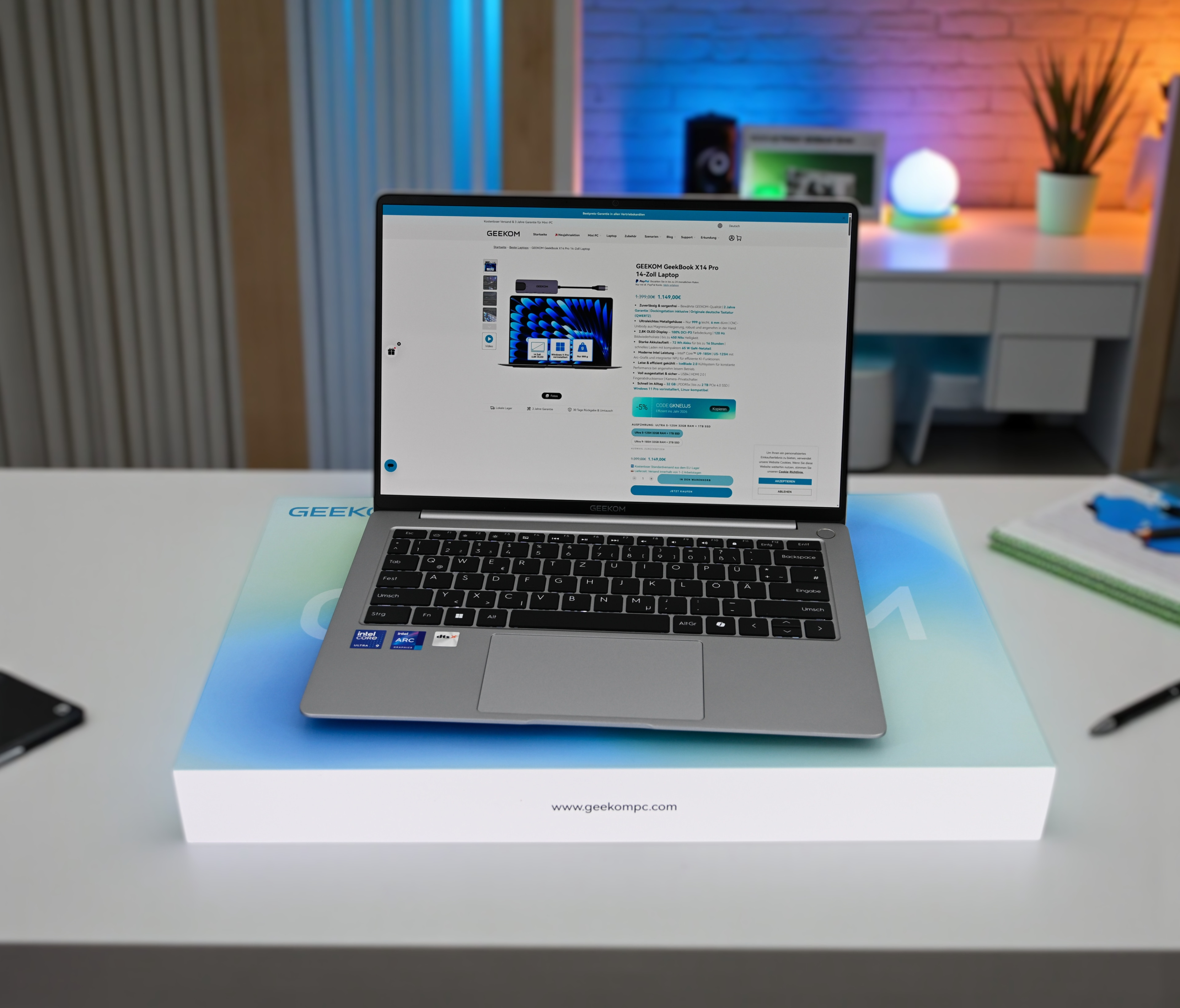 Compact premium ultrabook with powerful 2.8K OLED display and Core Ultra review - Geekom GeekBook X14 Pro