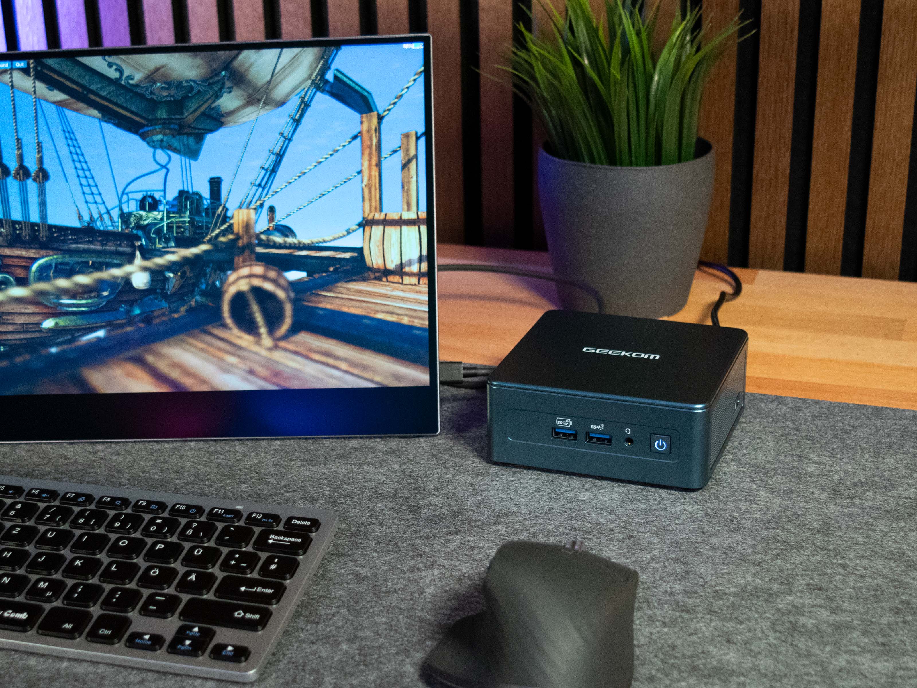 Geekom Mini IT12 review: Intel NUC competitor with an Intel Core i7-1260P  works very quietly! -  Reviews