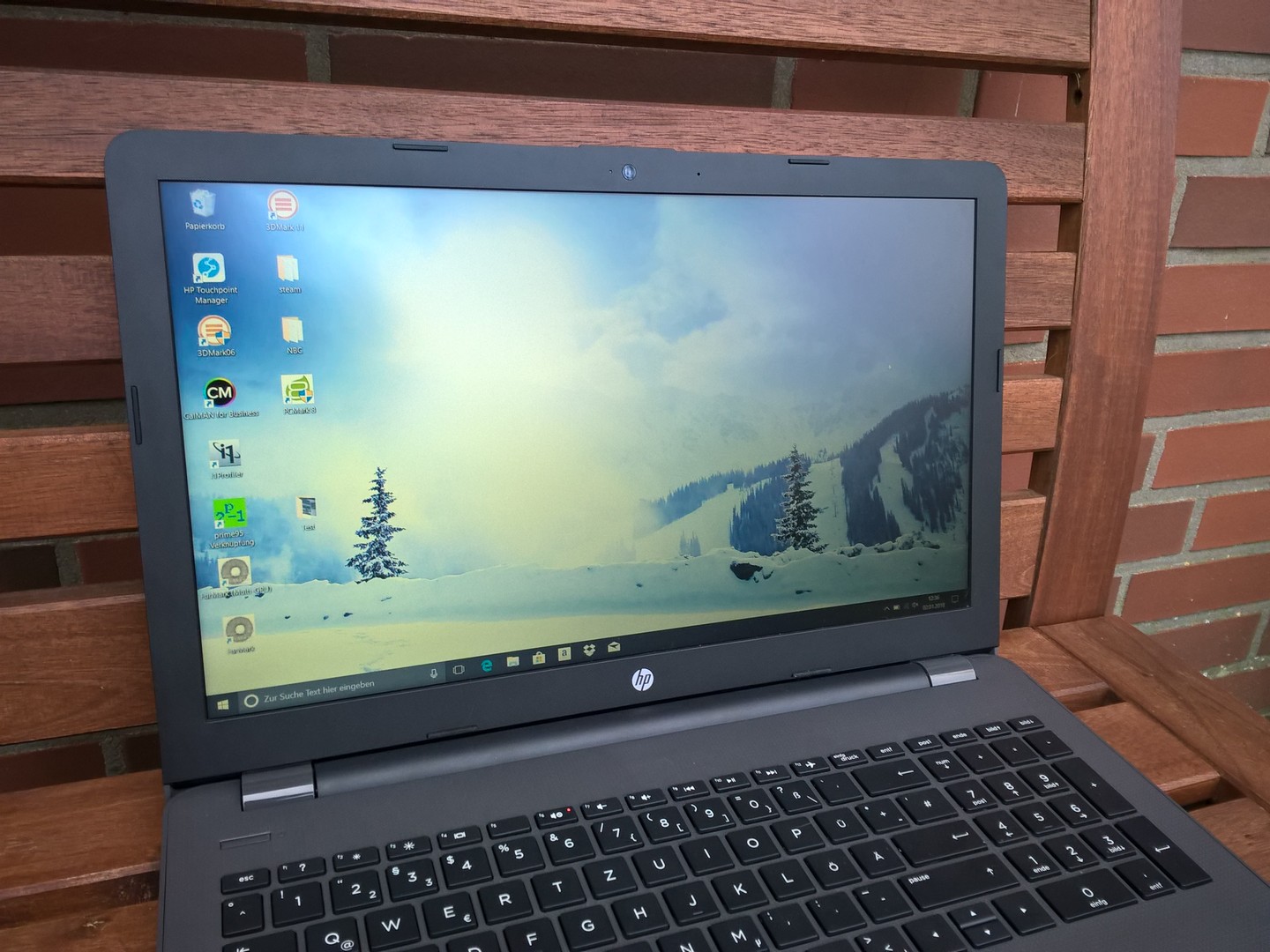 HP 255 G6 (A6-9220, Radeon R4) Laptop Review - NotebookCheck.net ...