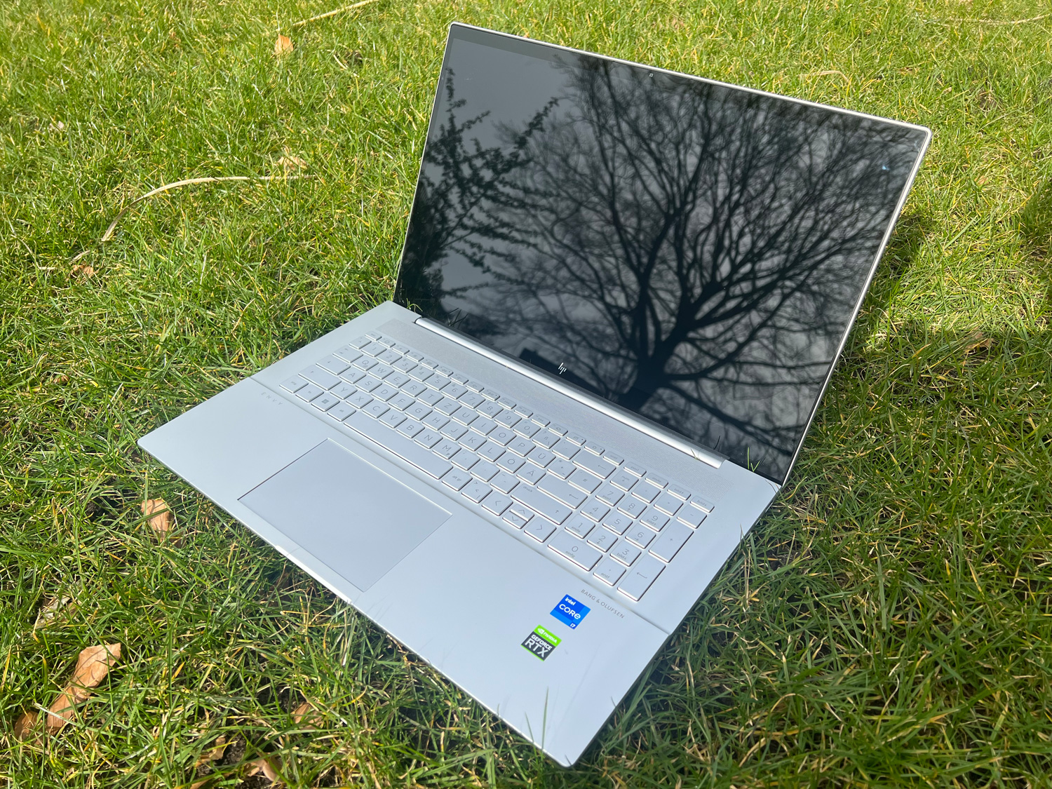 HP Envy 17 laptop review: GeForce GPU plays on elegant 4K display