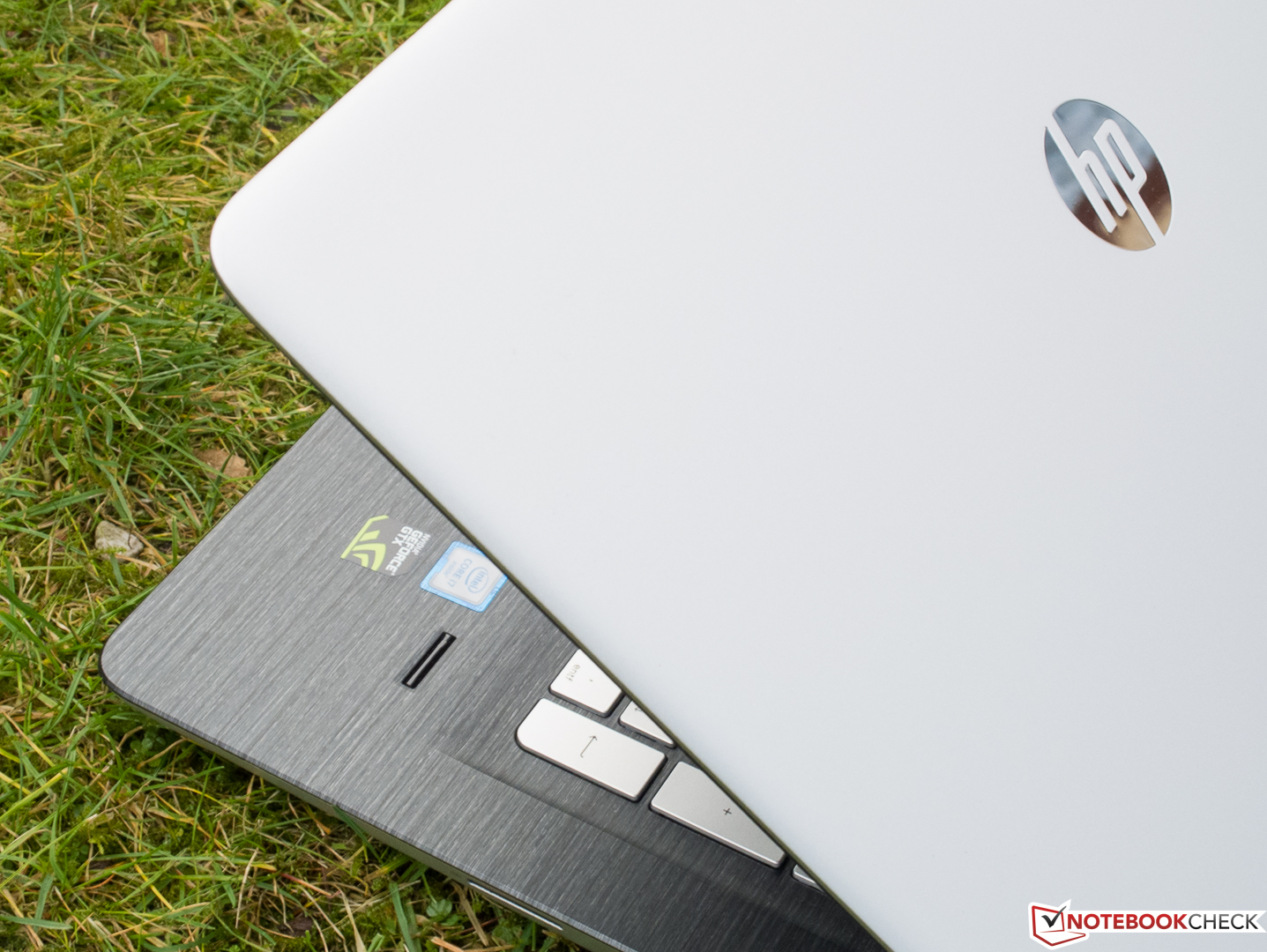 Test du HP Envy 17 : élégant écran 4K et GeForce pour ce PC portable  multimédia - Notebookcheck.fr