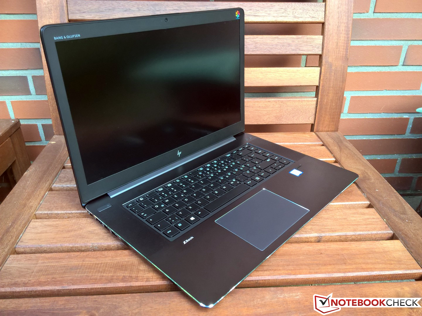 HP ZBook Studio G4 (Xeon, Quadro M1200, DreamColor) Workstation Review -   Reviews