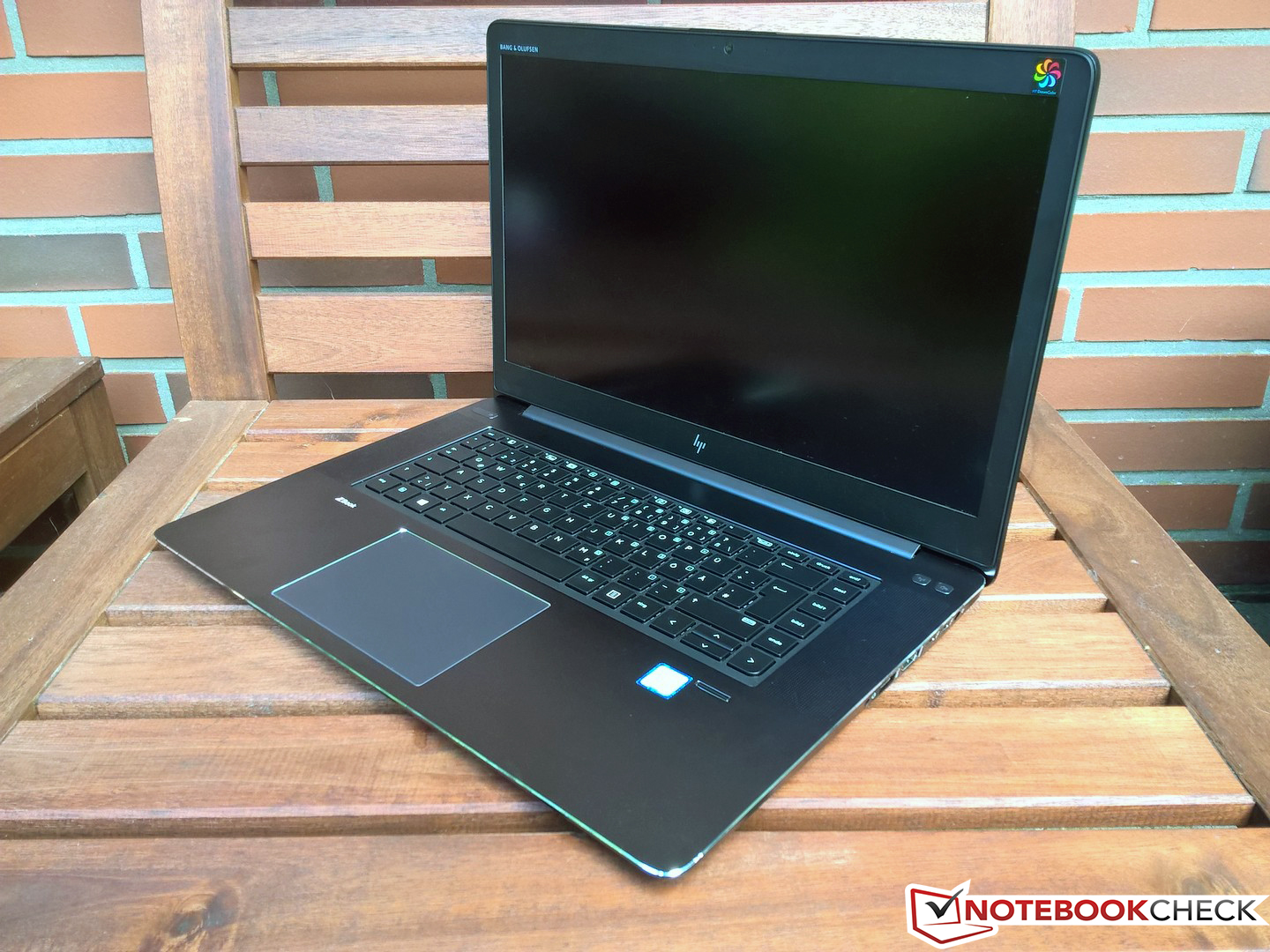 HP ZBook Studio G4 (Xeon, Quadro M1200, DreamColor HP ZBook Studio G4 (Xeon, Quadro M1200, DreamColor