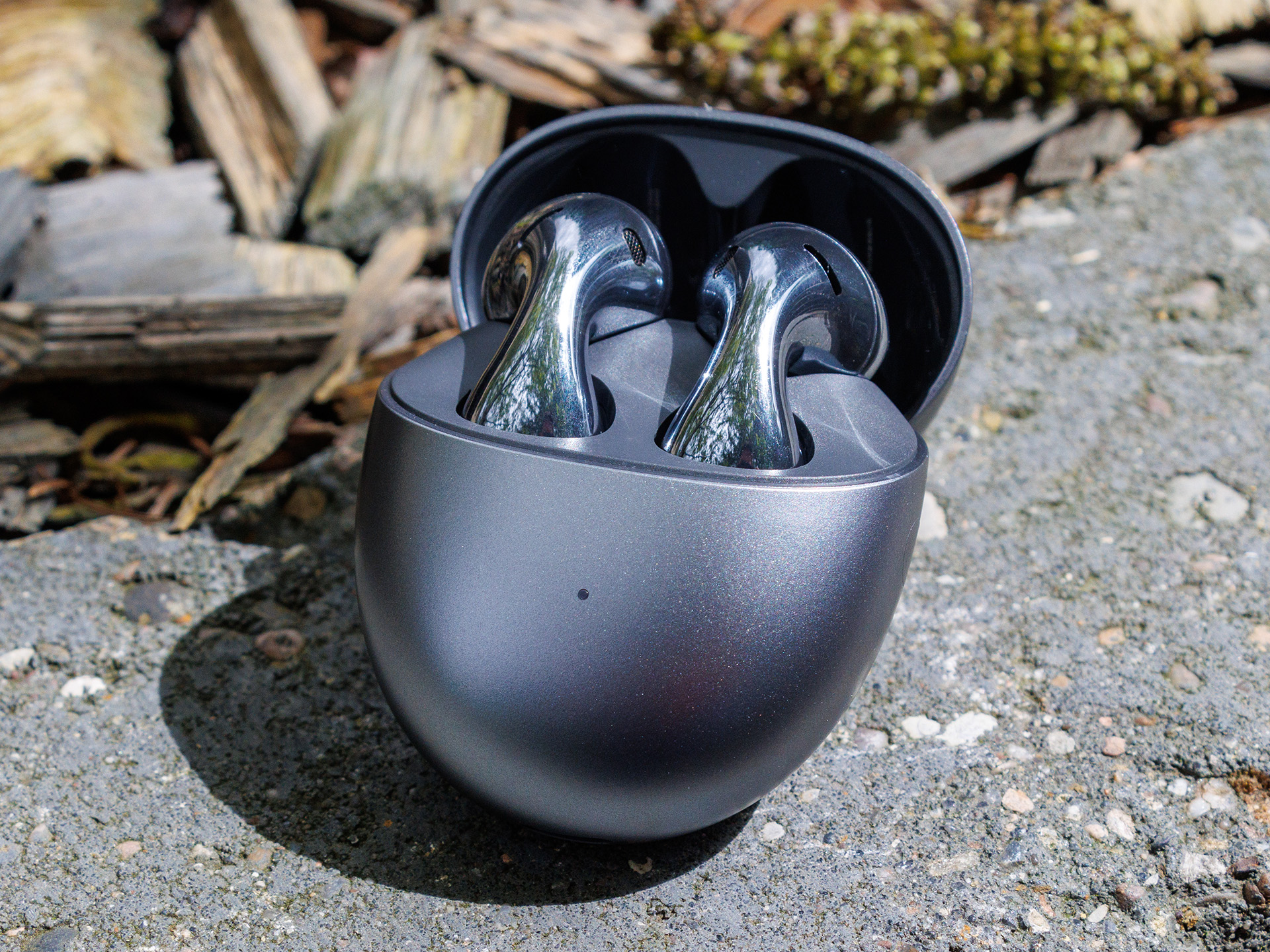 Huawei FreeBuds 5 review - Comfy in-ears with good sound -   Reviews