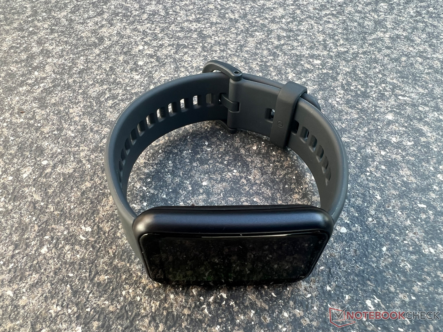 Do you buy Huawei Smartwatch Band PMOLED? Gift tip?