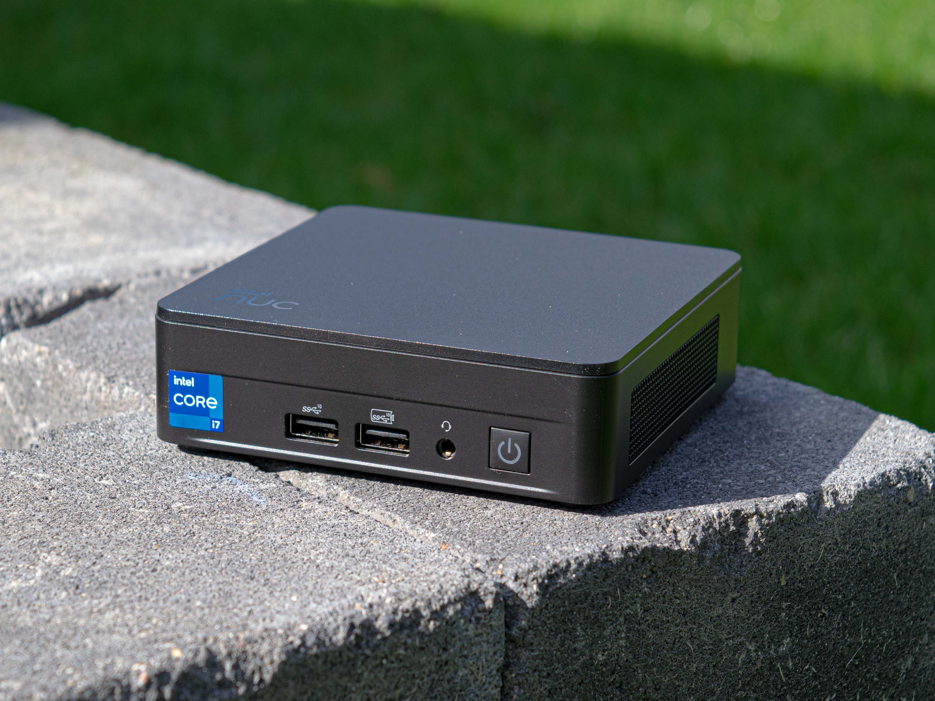 Intel NUC 13 Pro Mini-PC Review 