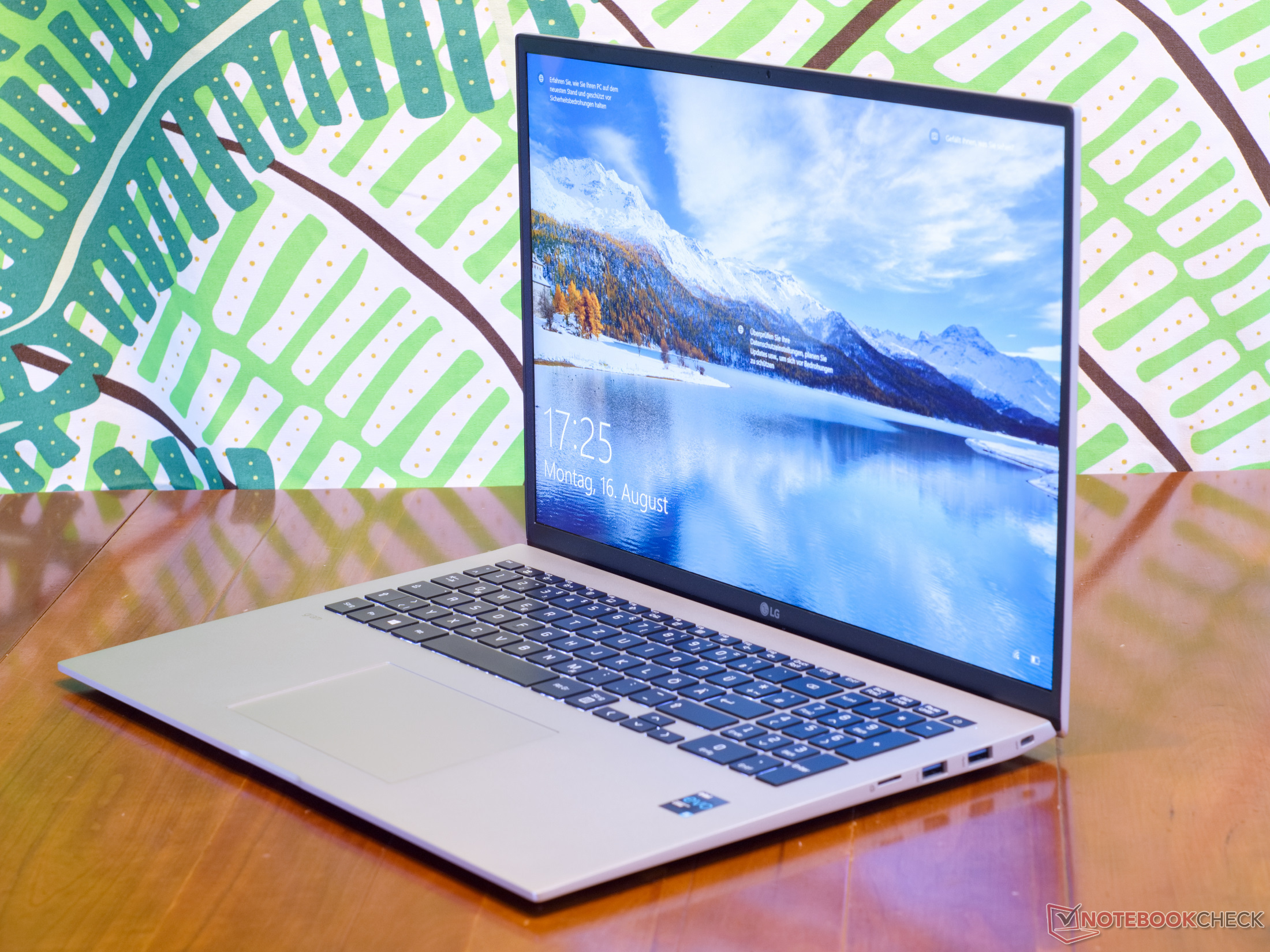 LG Gram 17 review - A super light 17-inch laptop with a modest