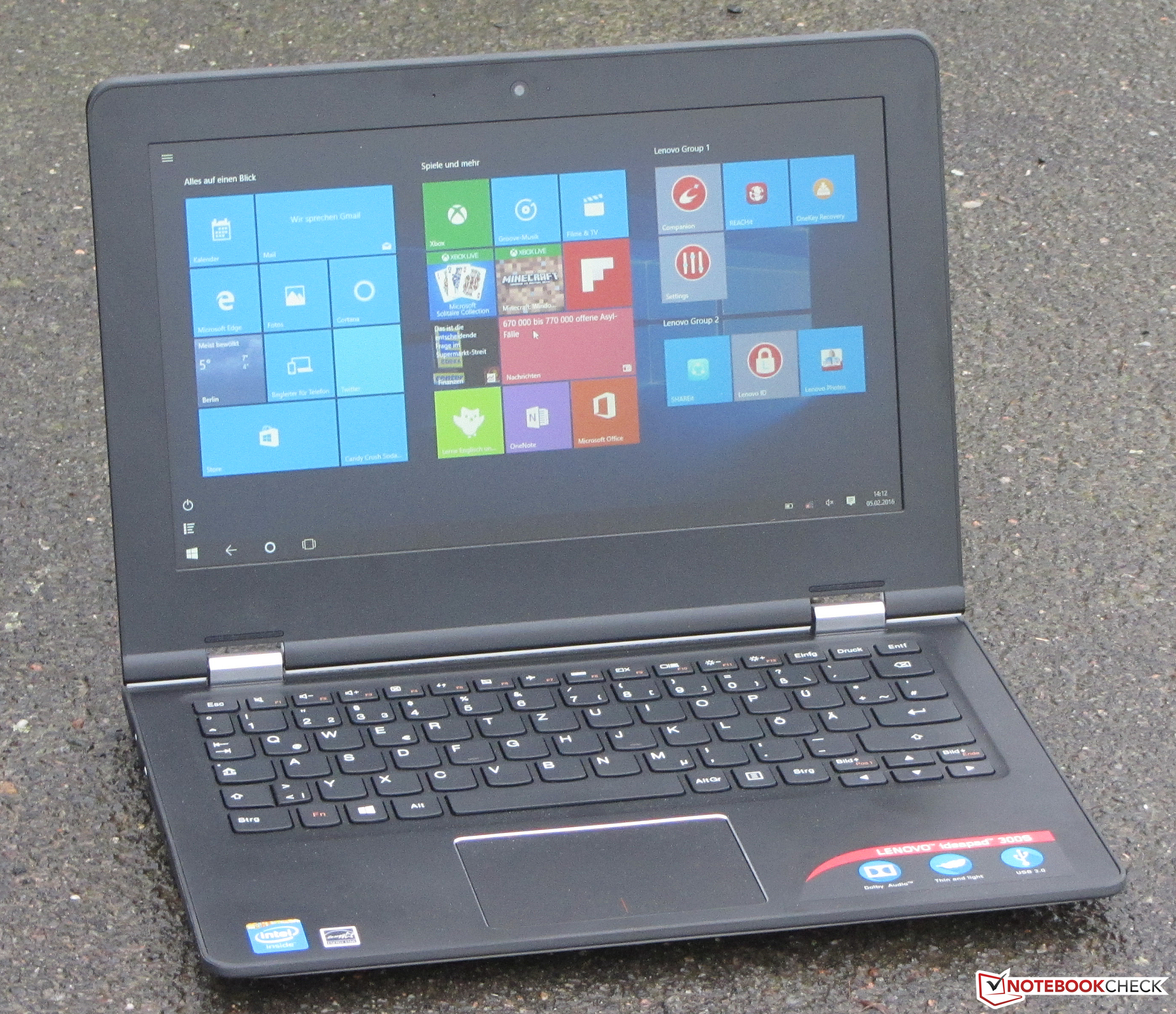 Lenovo IdeaPad 300S-11IBR Netbook Review - NotebookCheck.net Reviews