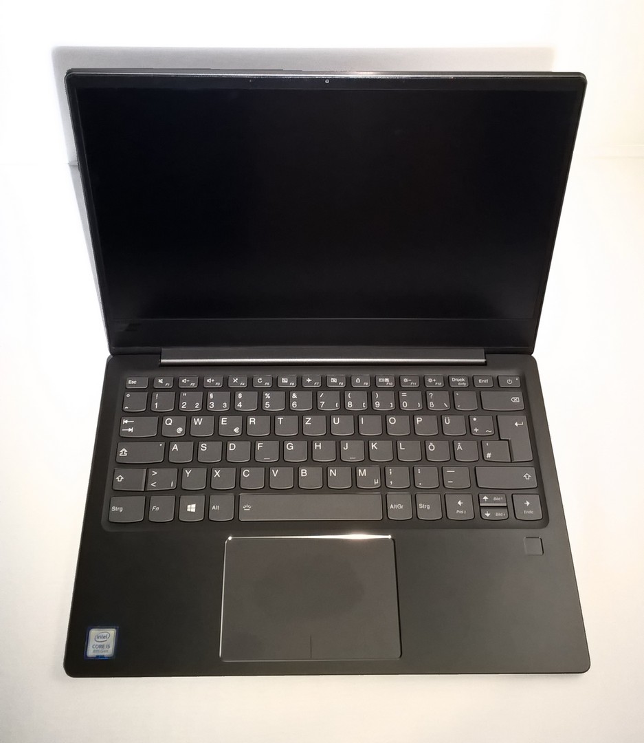 Lenovo Ideapad 720S-13IKB (i5-8250U, UHD 620) Laptop Review