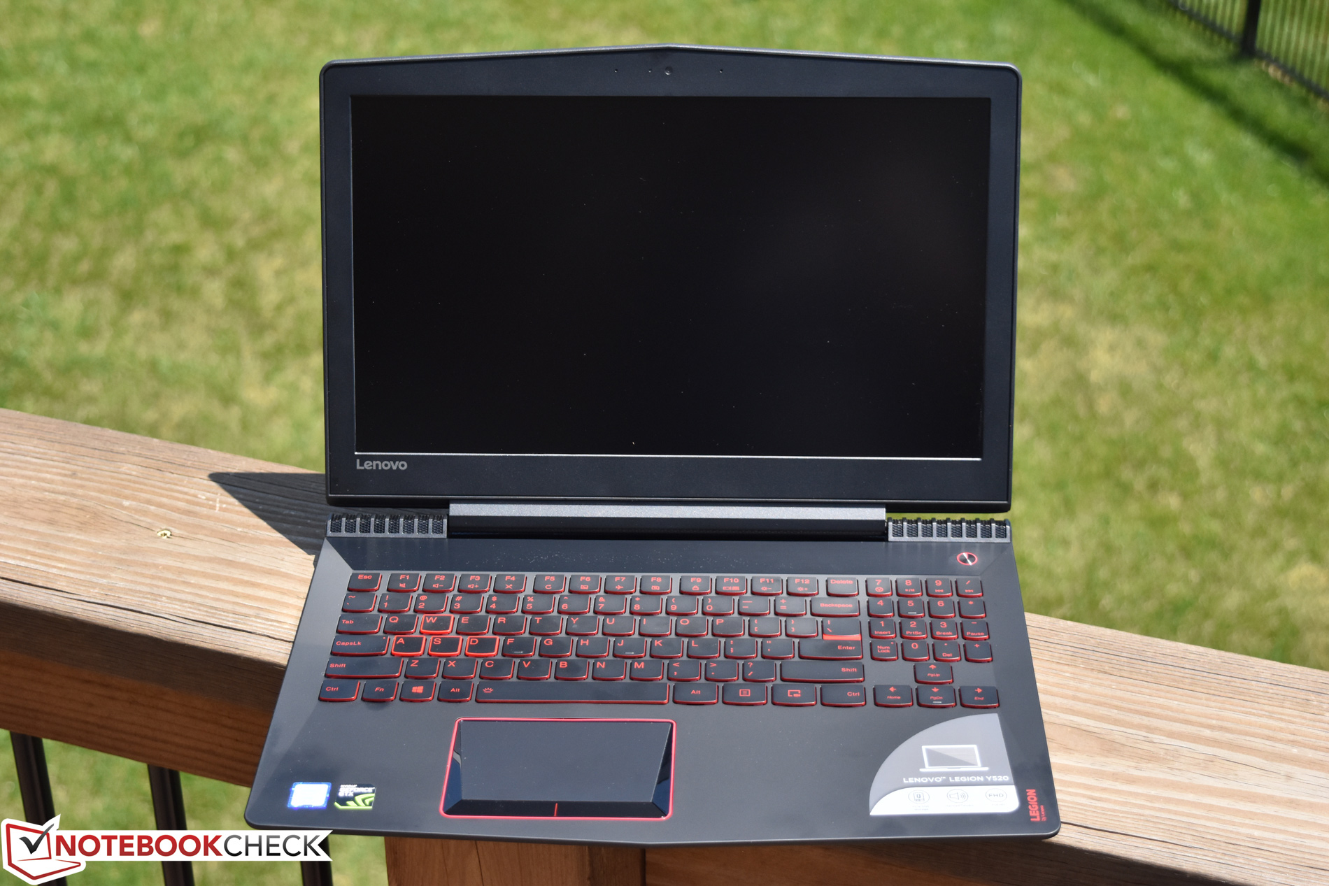 Review of the gaming notebook Lenovo Legion Y520-15IKBN