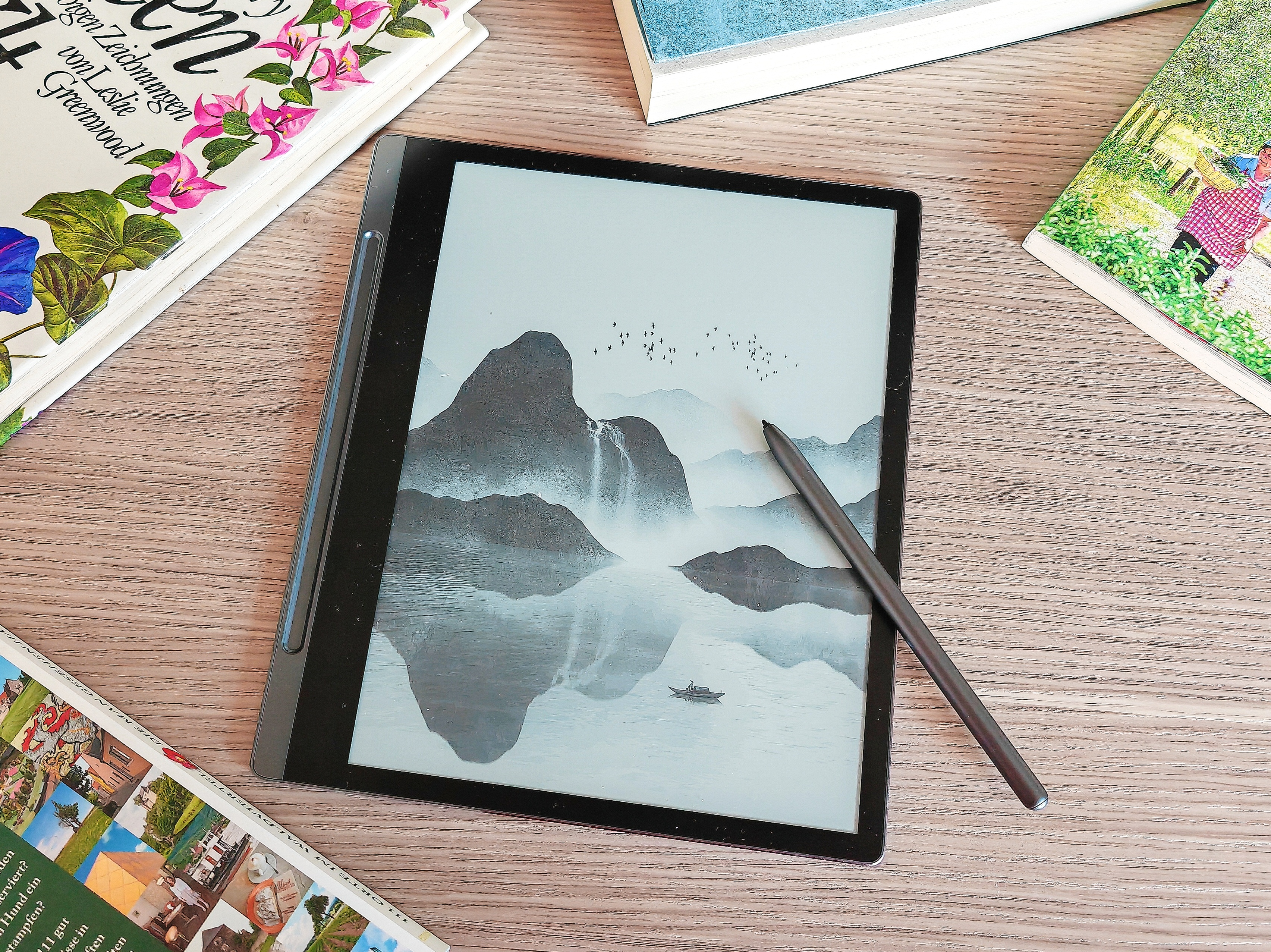 Lenovo enters the e-ink battle with Lenovo Smart Paper