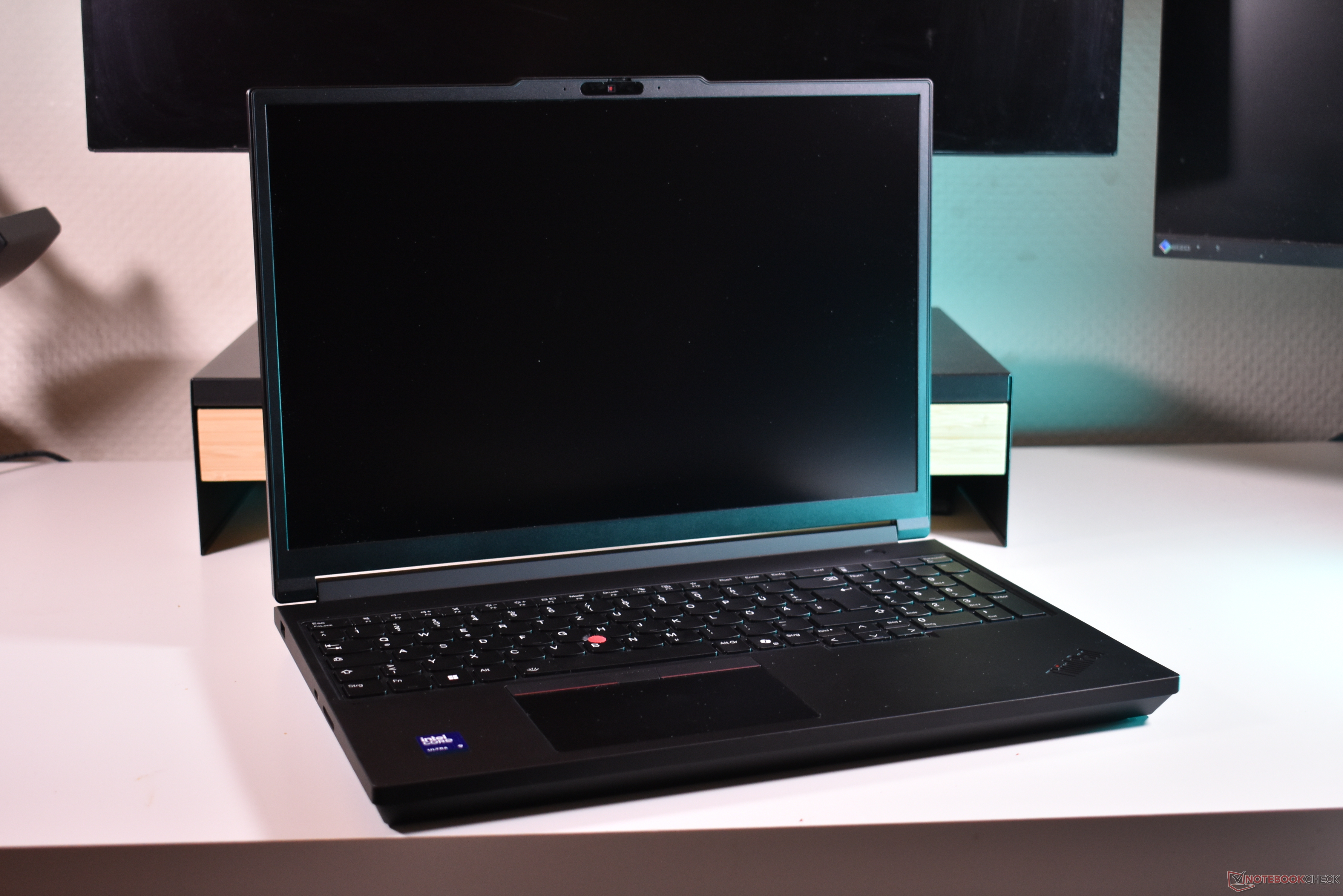 128GB DDR5, RTX Pro 5000, 4TB SSD: Lenovo ThinkPad P16 Gen 3 gets massive refurbished discount