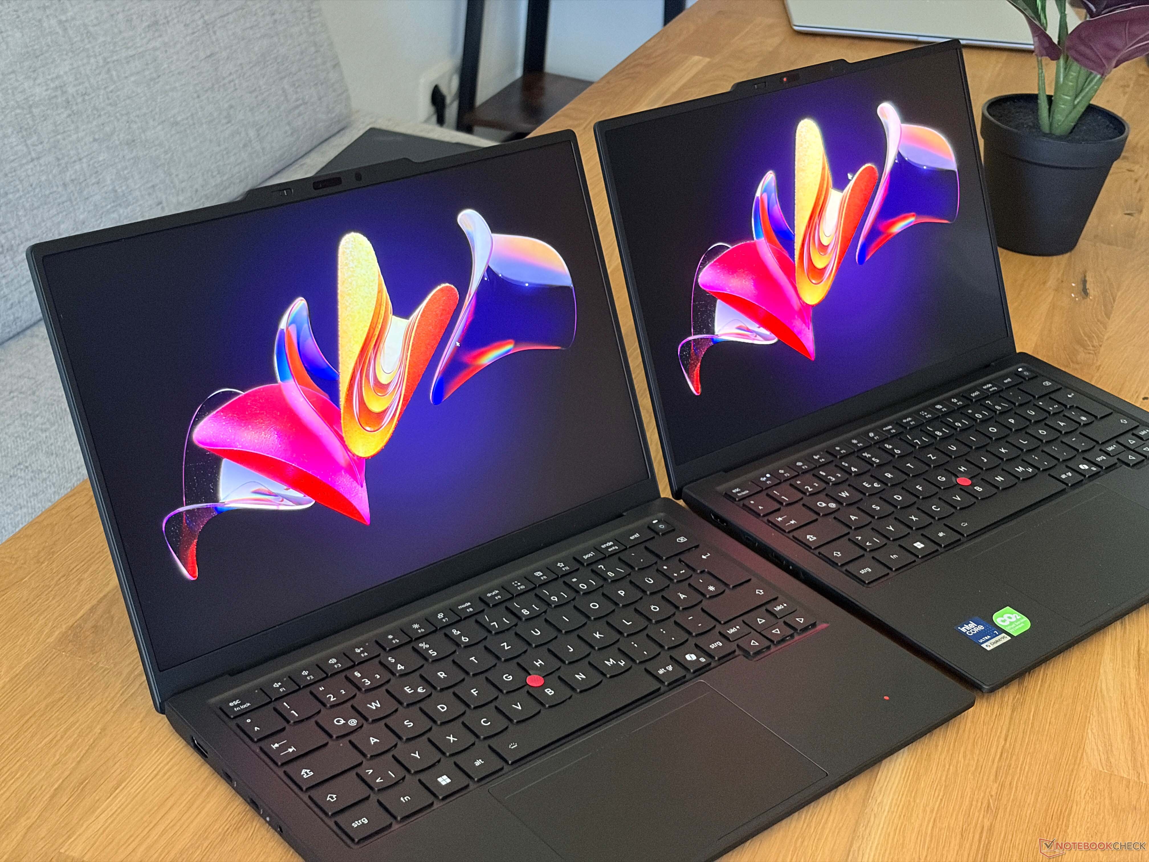 Lenovo ThinkPad X1 Carbon Gen 14 OLED vs. IPS - A difficult decision