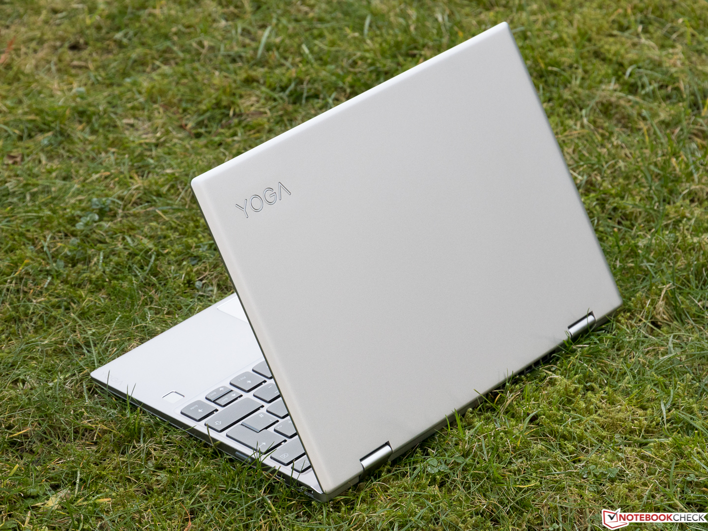 Lenovo Yoga 720 12 (i5-7200U, 128 GB) Convertible Review -   Reviews