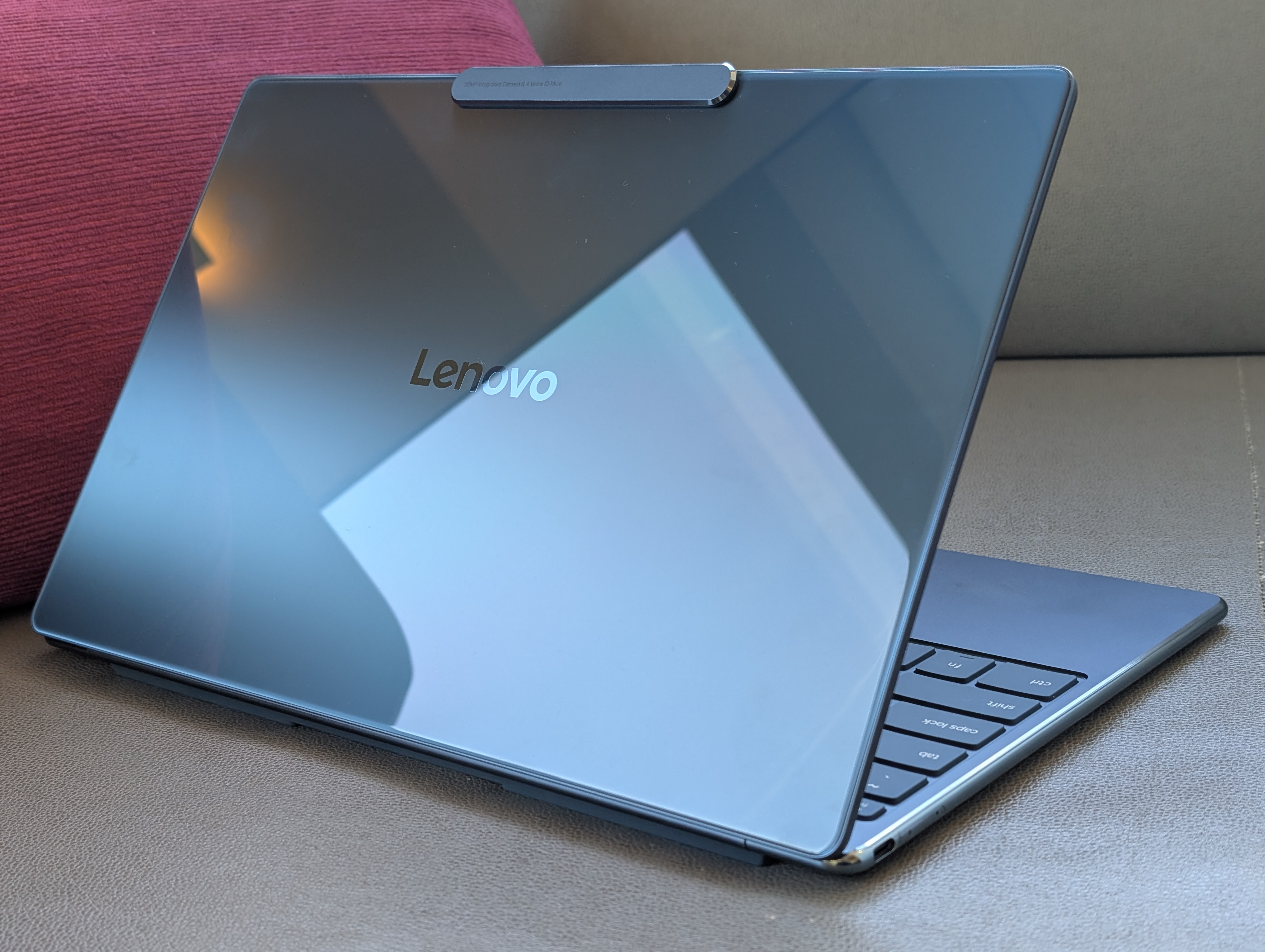 Lenovo Yoga Slim 9 14 Gen 10 review: First laptop with a 32 MP
