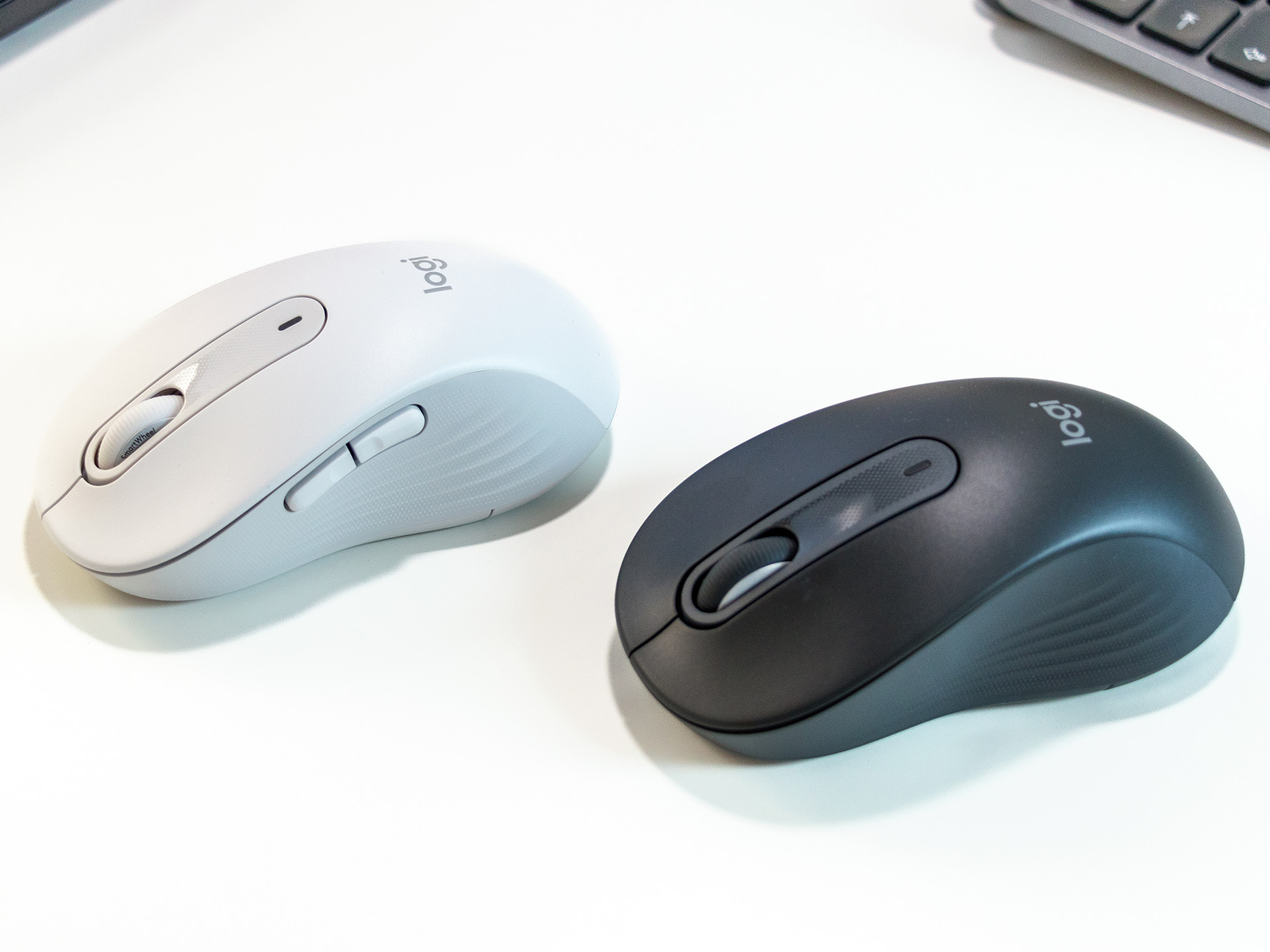 Logitech Signature M650 review - Wireless mouse with Bolt -   Reviews