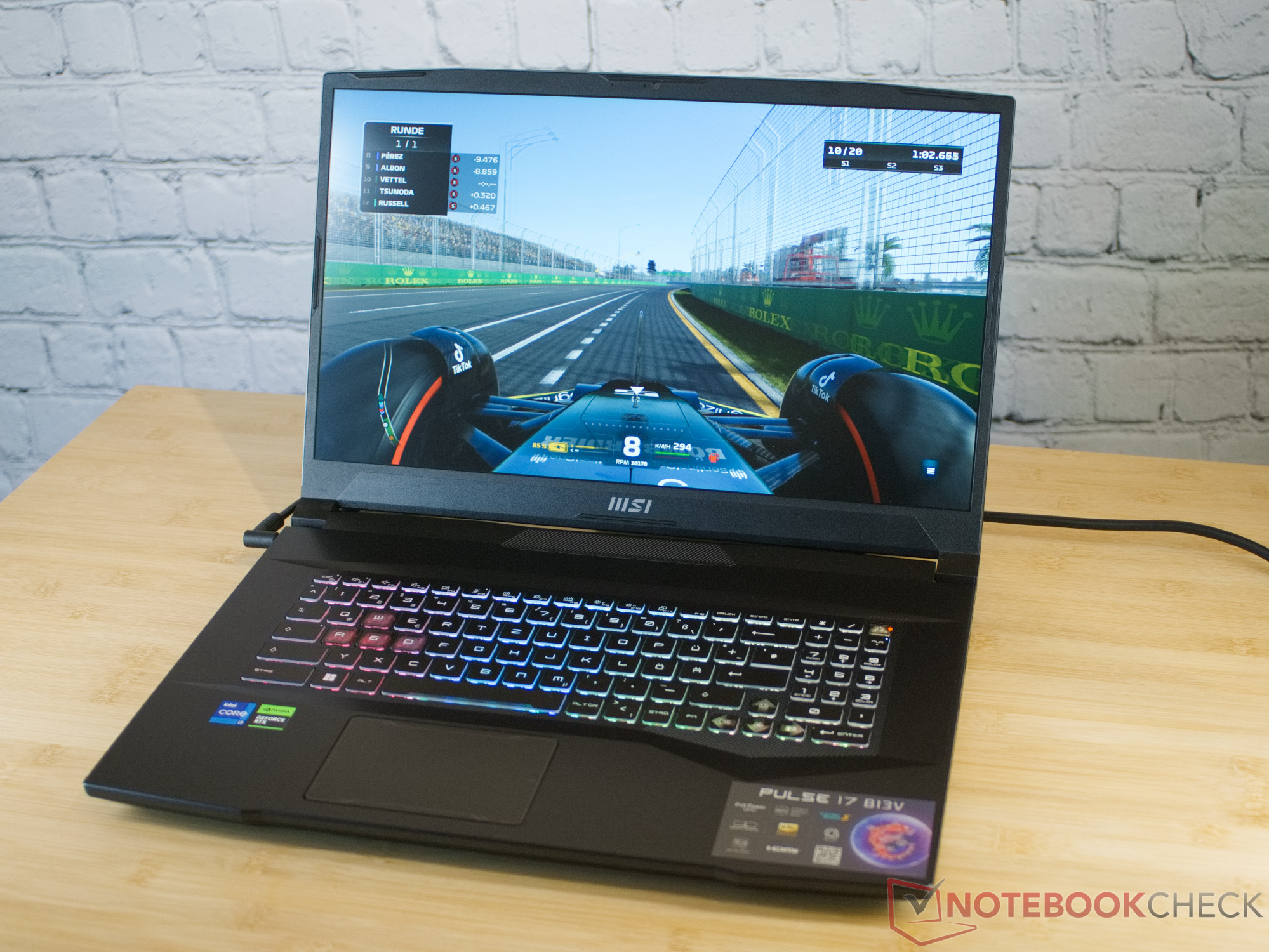 MSI Pulse 17 B13VFK-073XES 17.3´´ i7-13700H/32GB/1TB SSD/RTX 4060 Gaming  Laptop