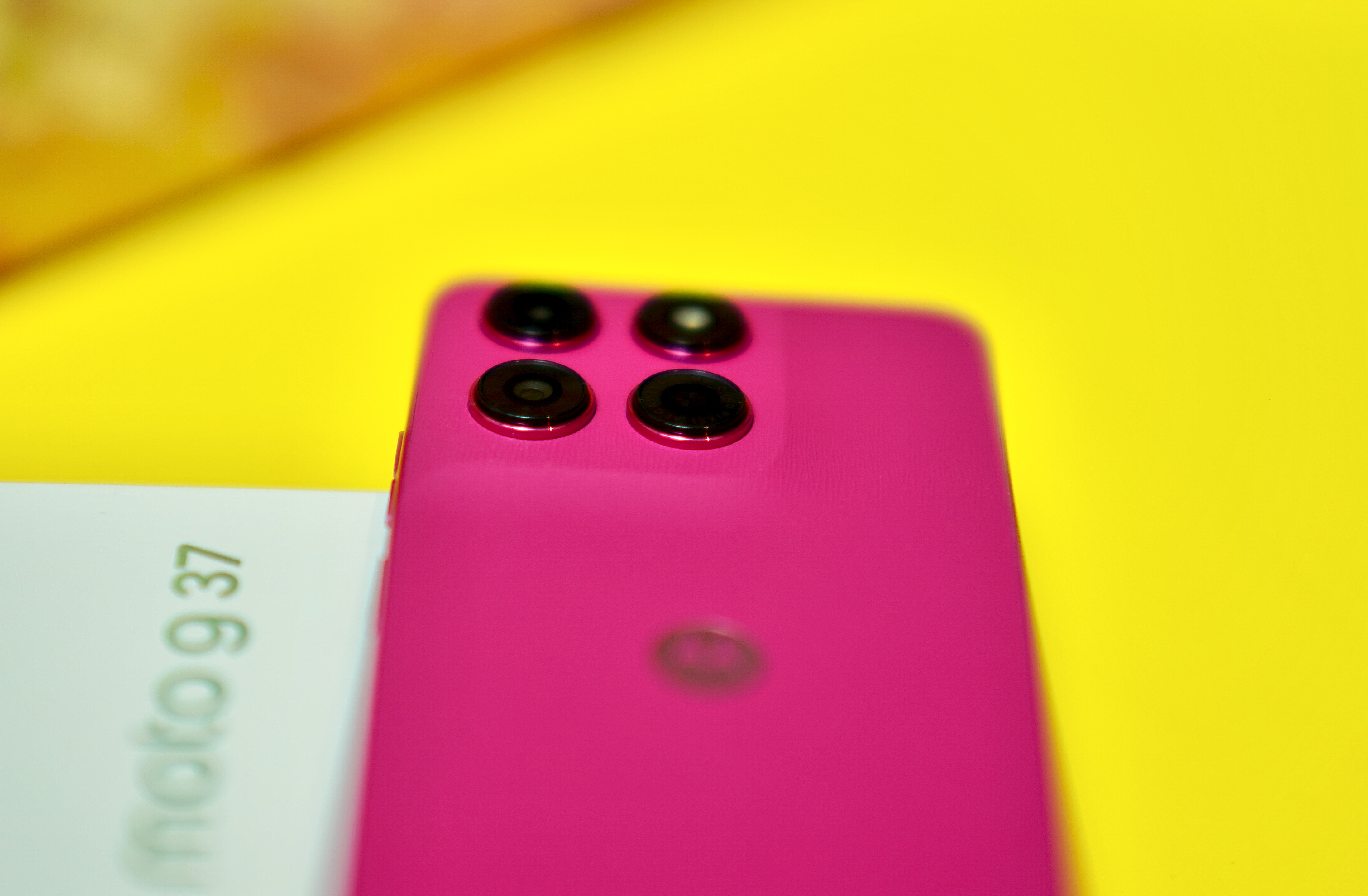 Four Pantone colors, a sturdy case – but the quality of this smartphone still disappoints