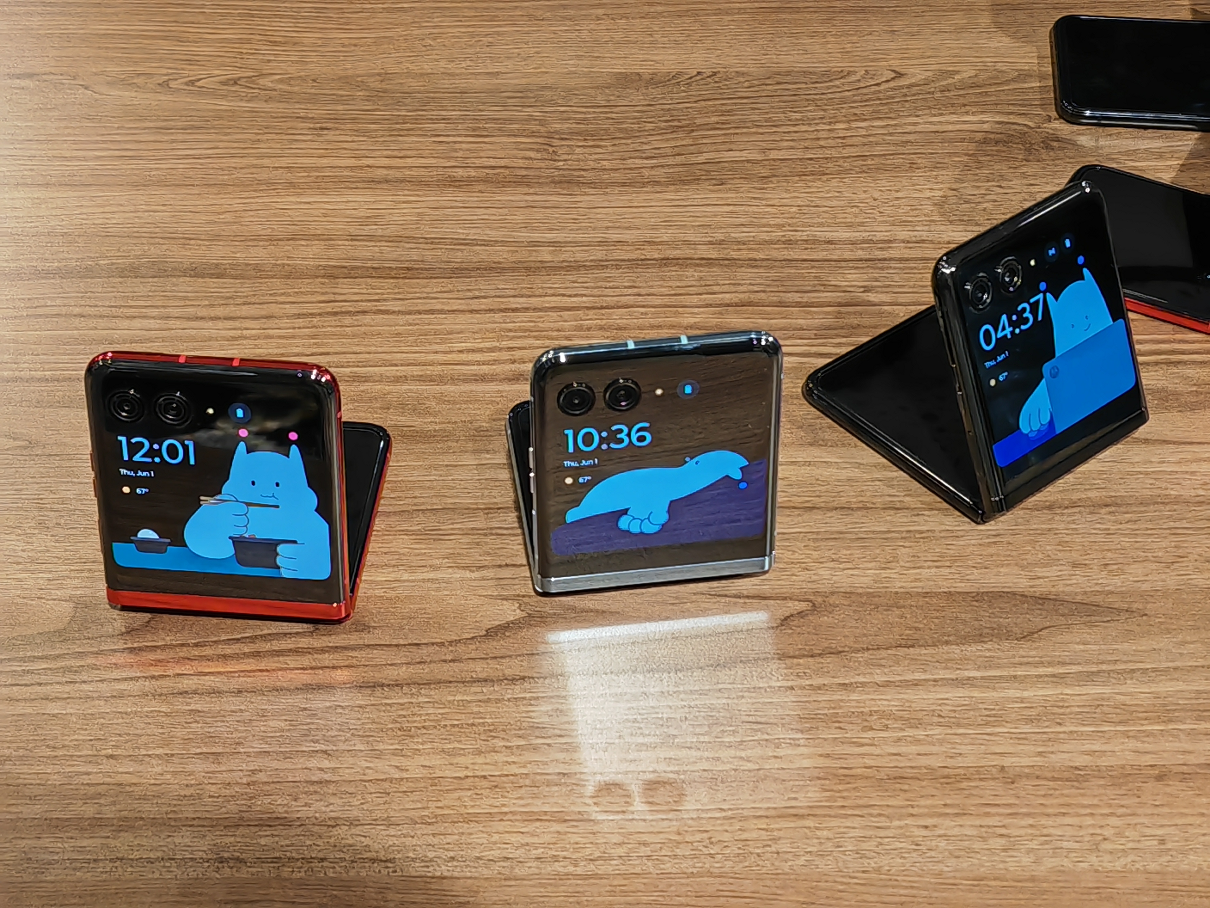 The Motorola Razr+ looks stunning, but does it have enough to offer ...