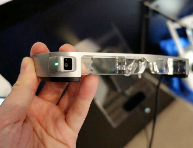 Epson unveils Moverio BT-300 smart glasses - NotebookCheck