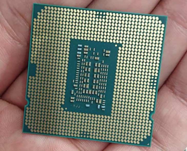 Intel's 10th gen CPU shipments could be pushed back to June due to  coronavirus -  News